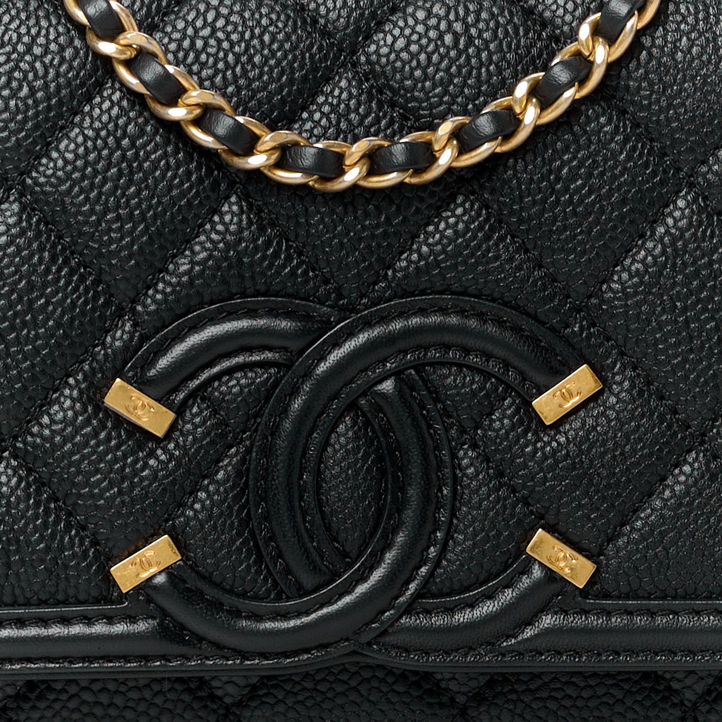 Caviar Quilted Small CC Filigree Flap Black