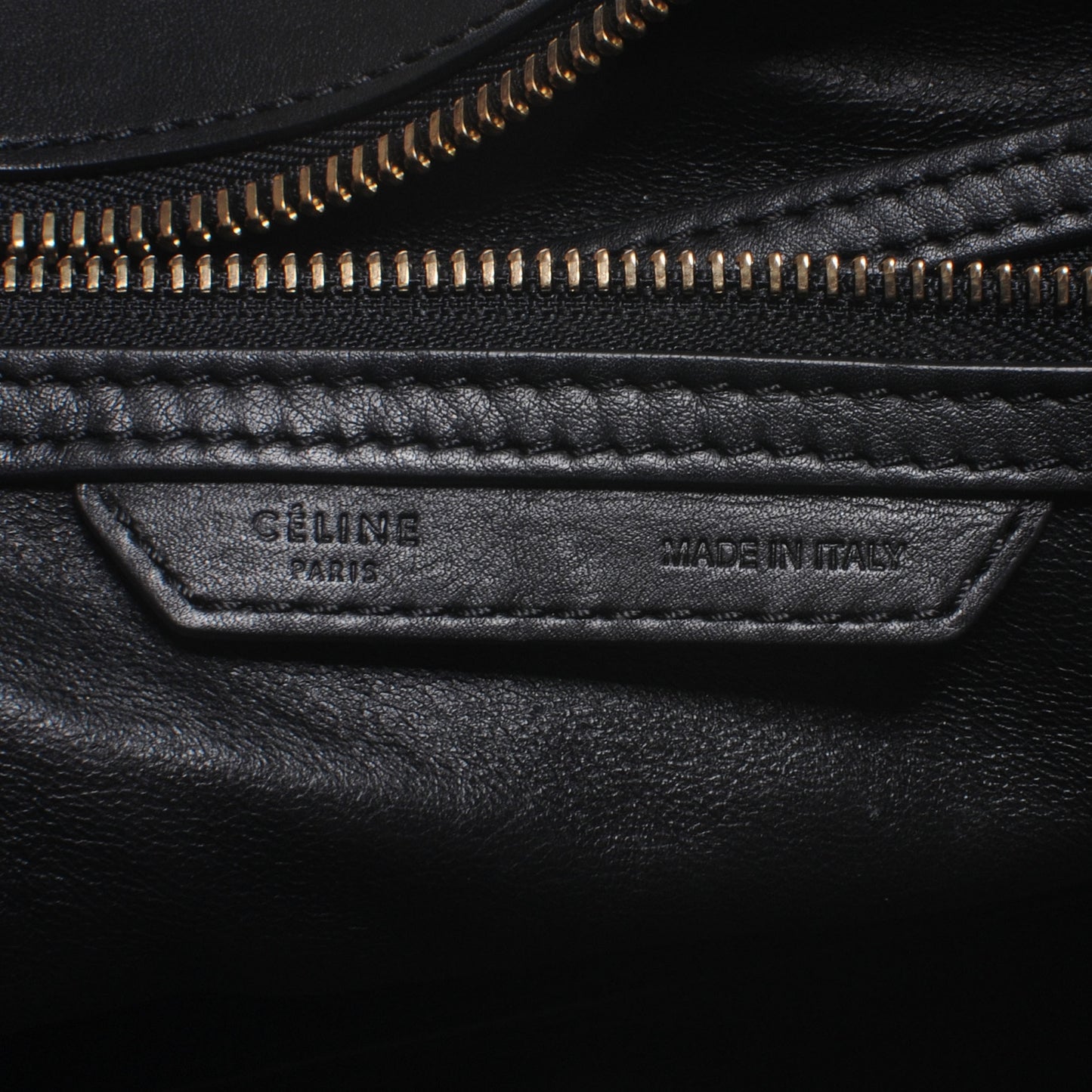 Smooth Calfskin Shoulder Luggage Black