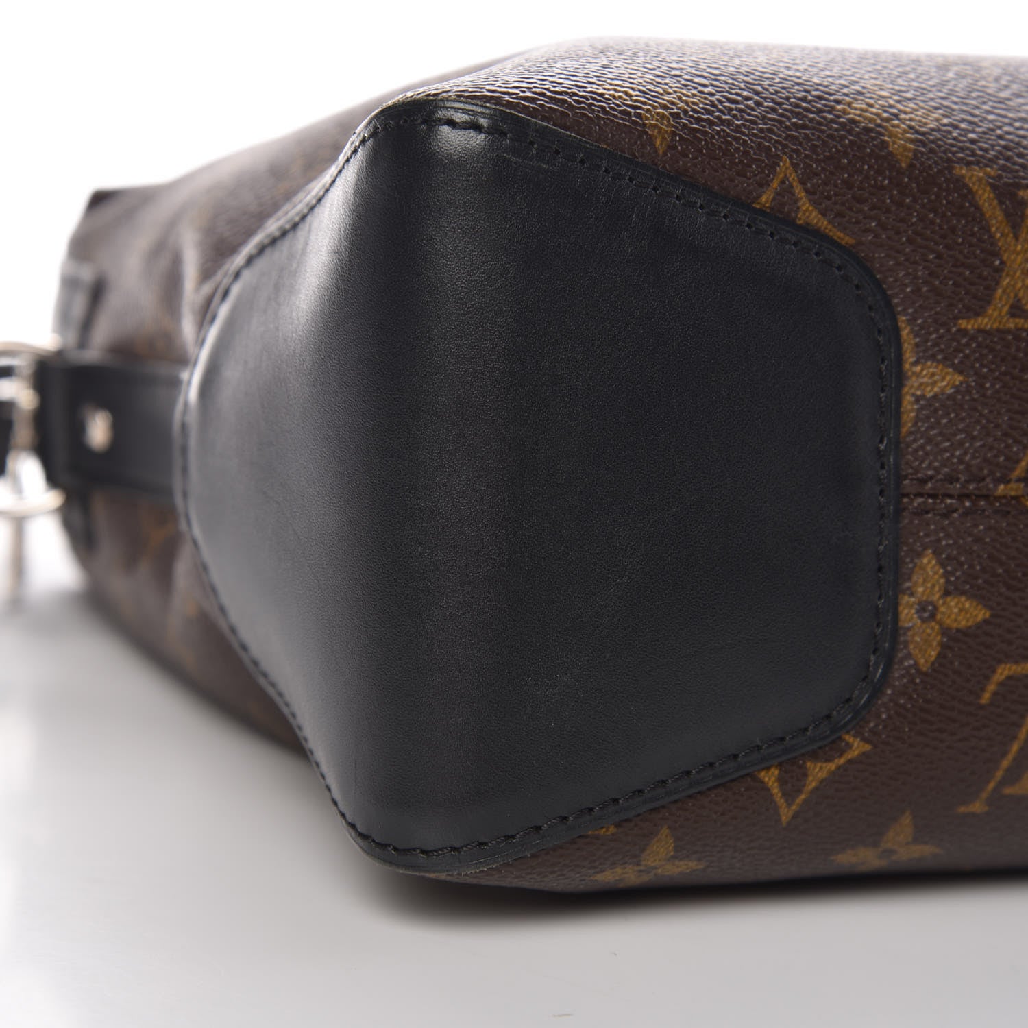 Louis Vuitton Monogram Macassar Torres Messenger 7 of 8