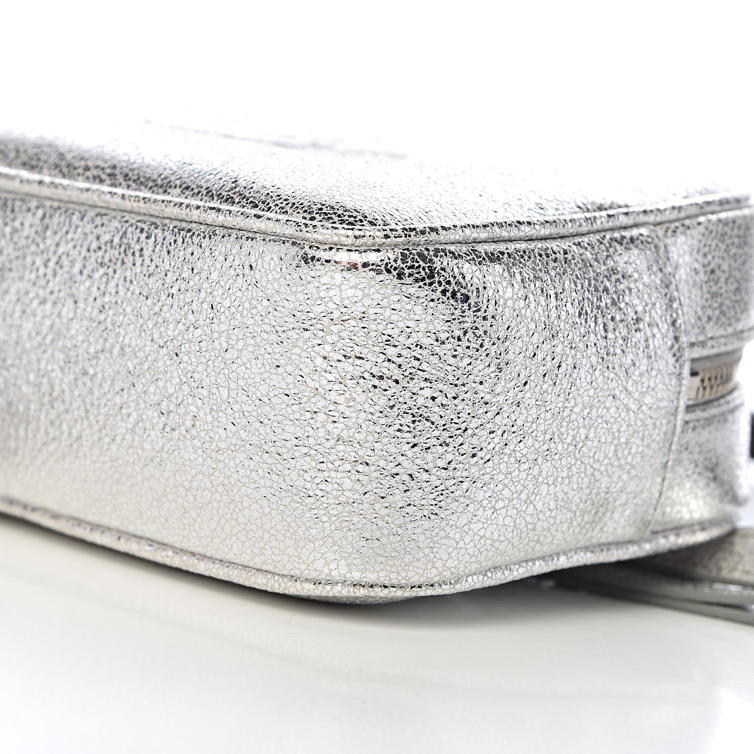 Saint Laurent Metallic Lambskin Monogram Lou Belt Bag Argento 9 of 10