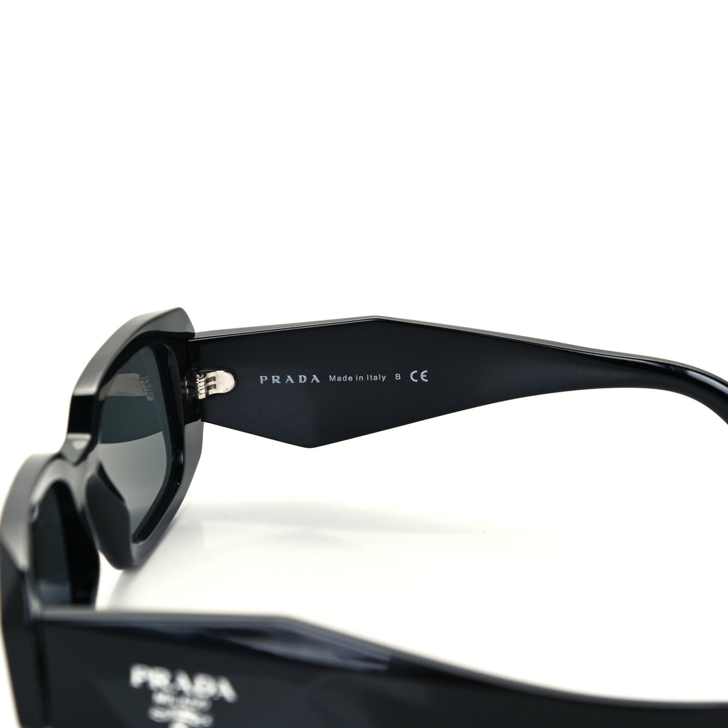 Acetate Symbole Sunglasses SPR 17W Black