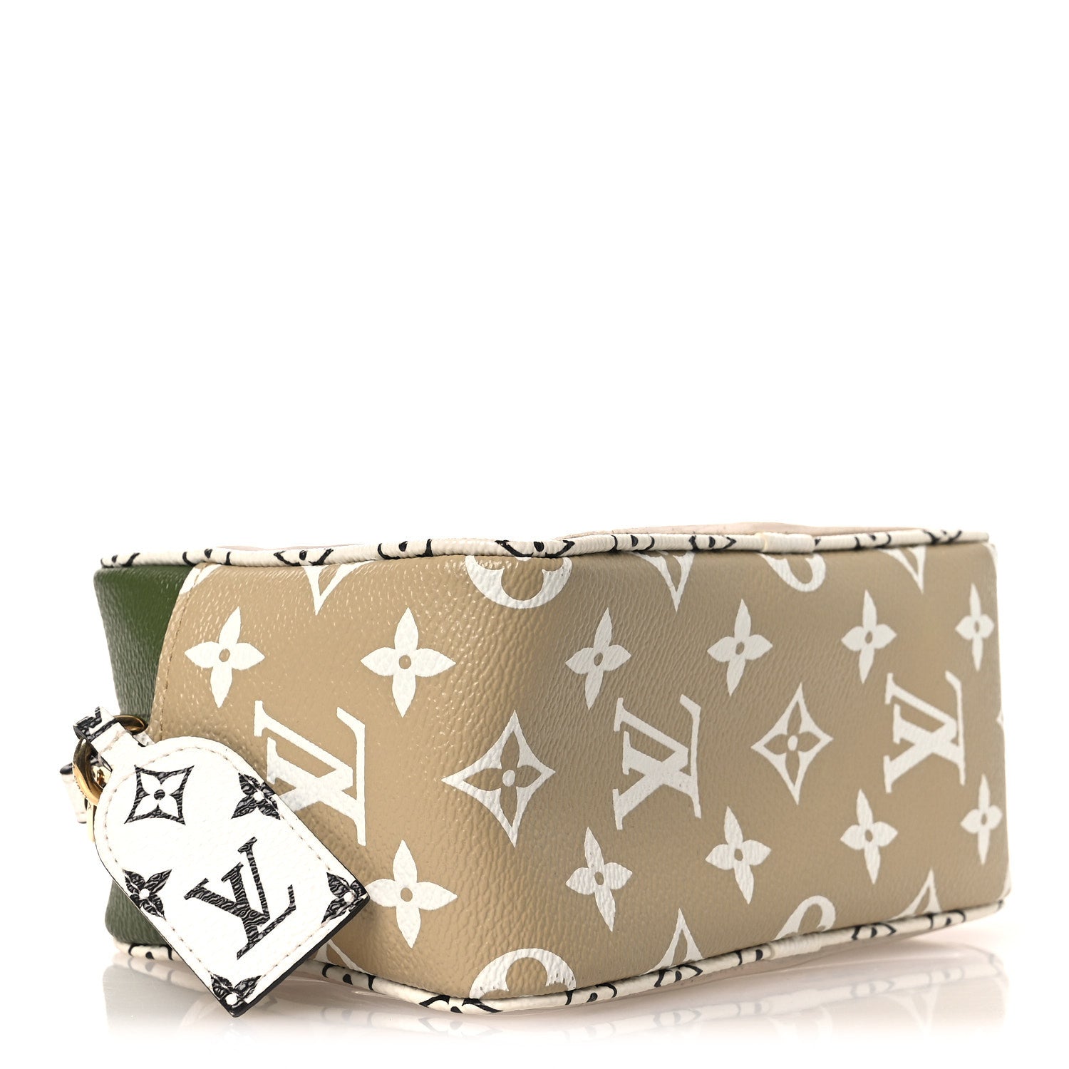 Louis Vuitton Monogram Giant Beach Pouch Kaki 3 of 12