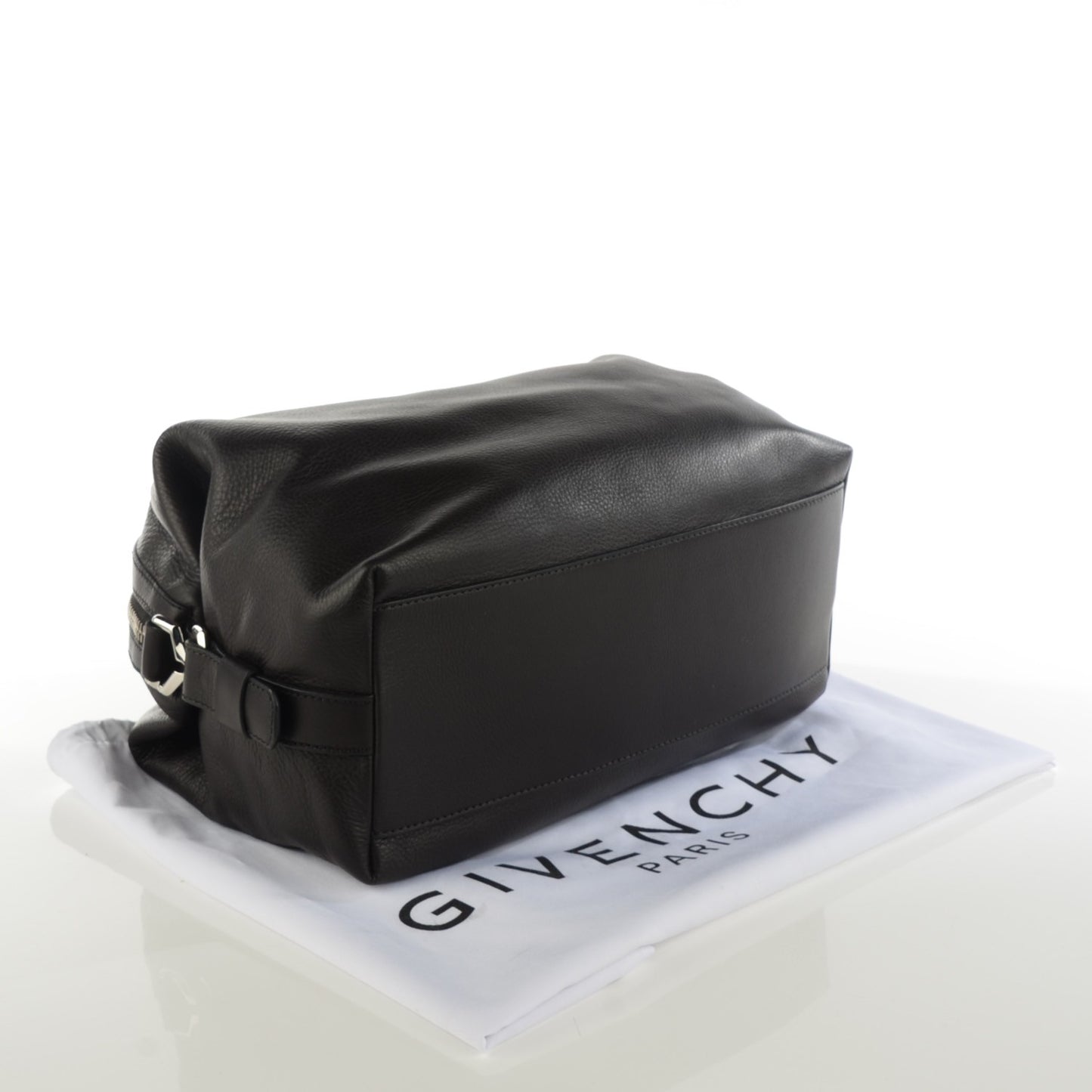 Waxed Calfskin Studded Medium Nightingale Black