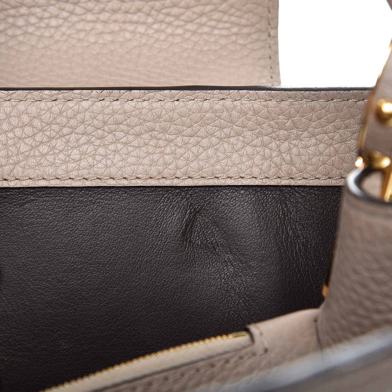 Louis Vuitton Taurillon Capucines MM Galet 7 of 10