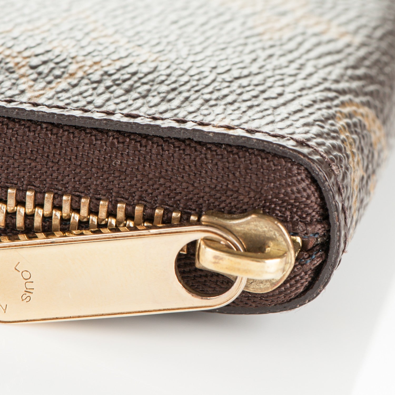Louis Vuitton Monogram Zippy Coin Purse 8 of 9