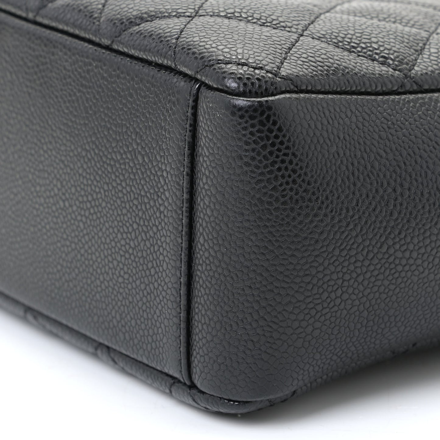 Caviar Quilted Petit Shopping Tote PST Black