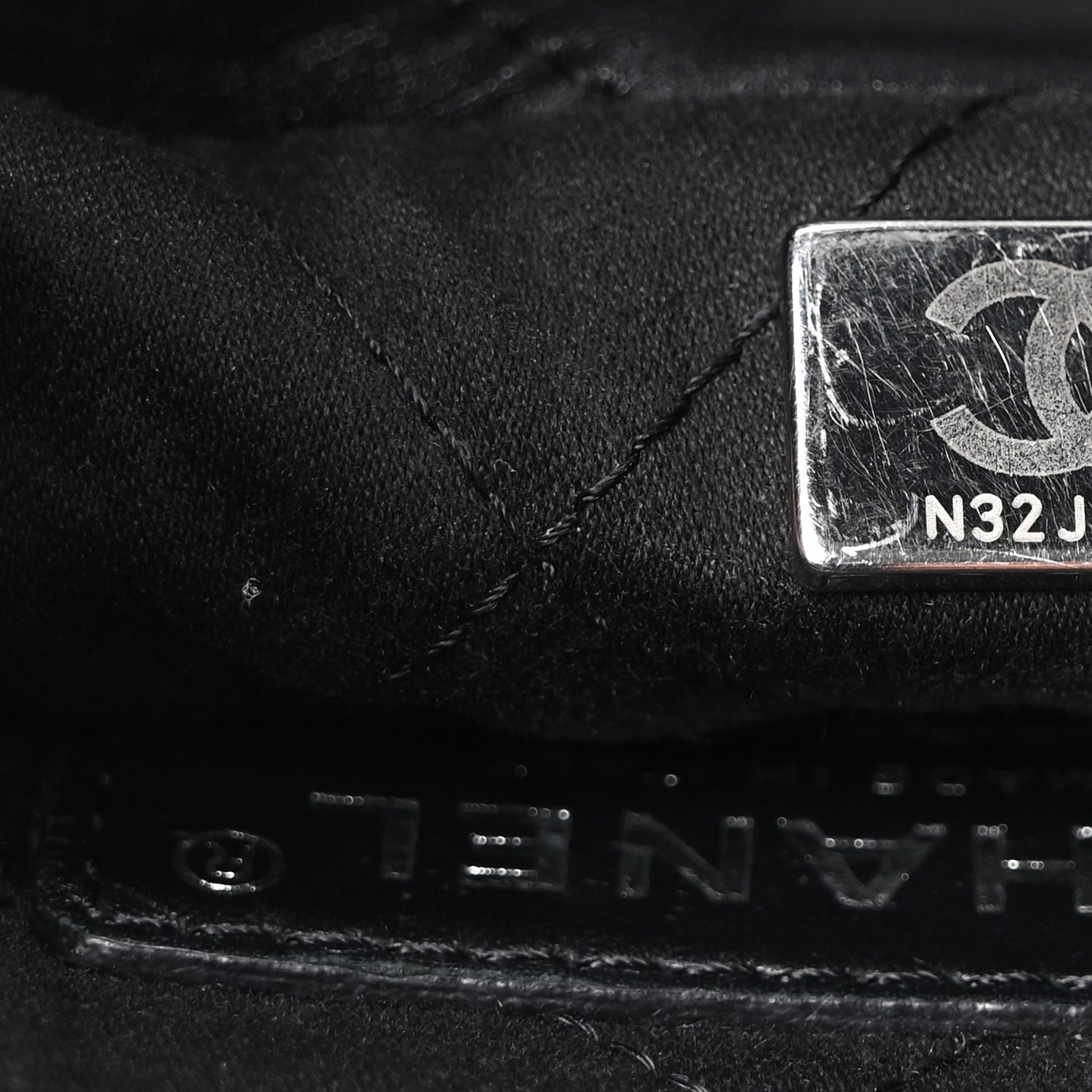 Shiny Calfskin Quilted Small Chanel 22 Black