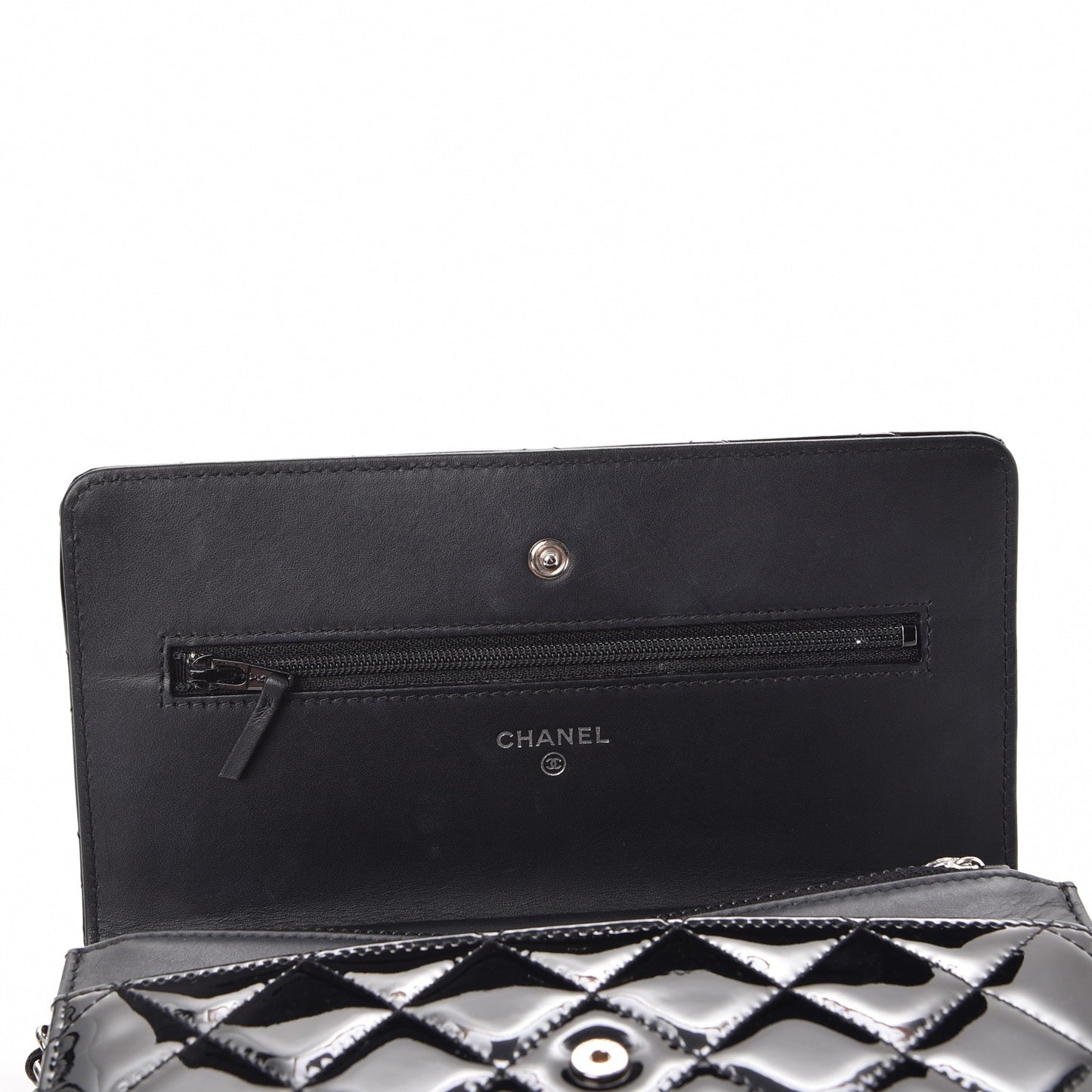 Patent Quilted Wallet On Chain WOC Black