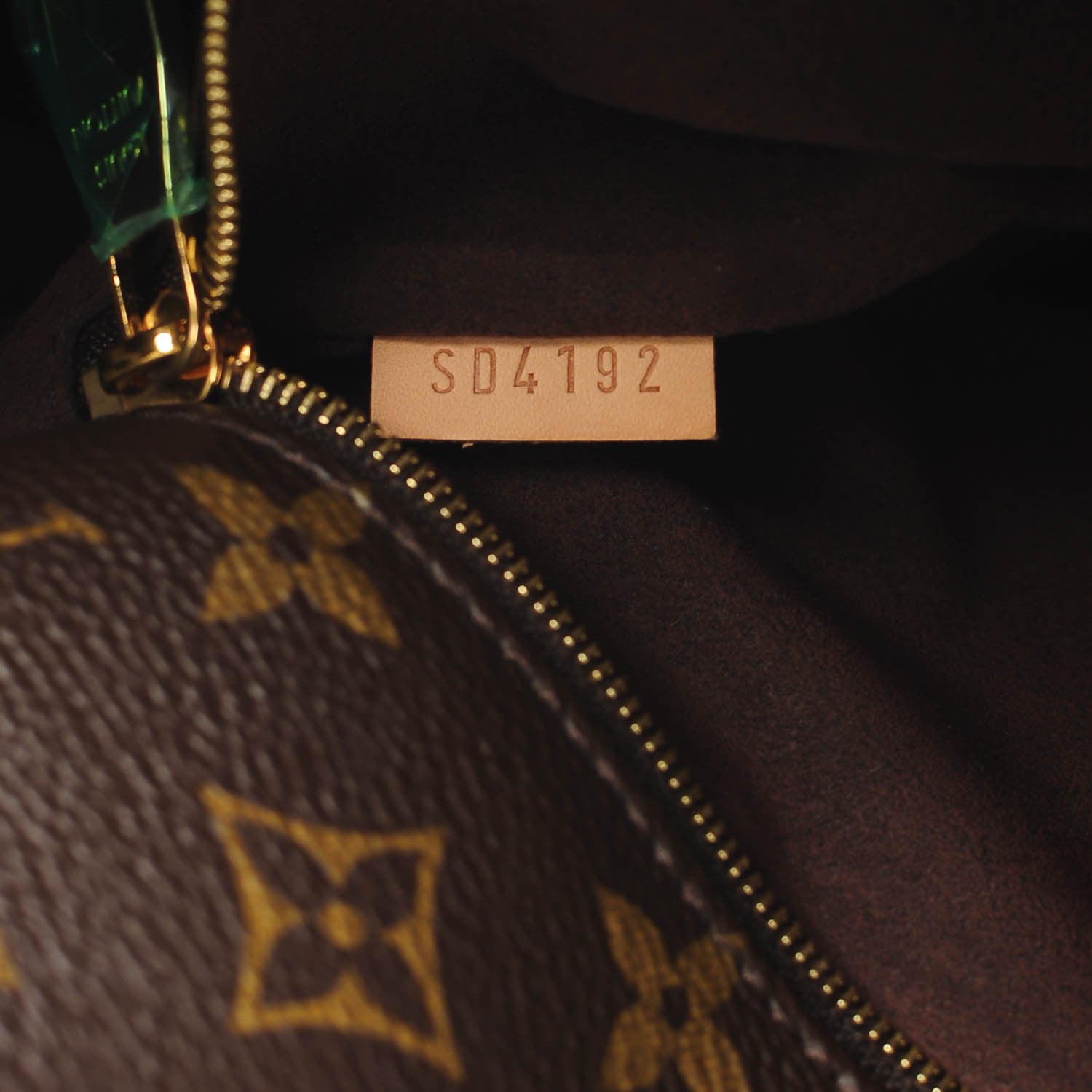 Louis Vuitton Monogram Metis 8 of 8