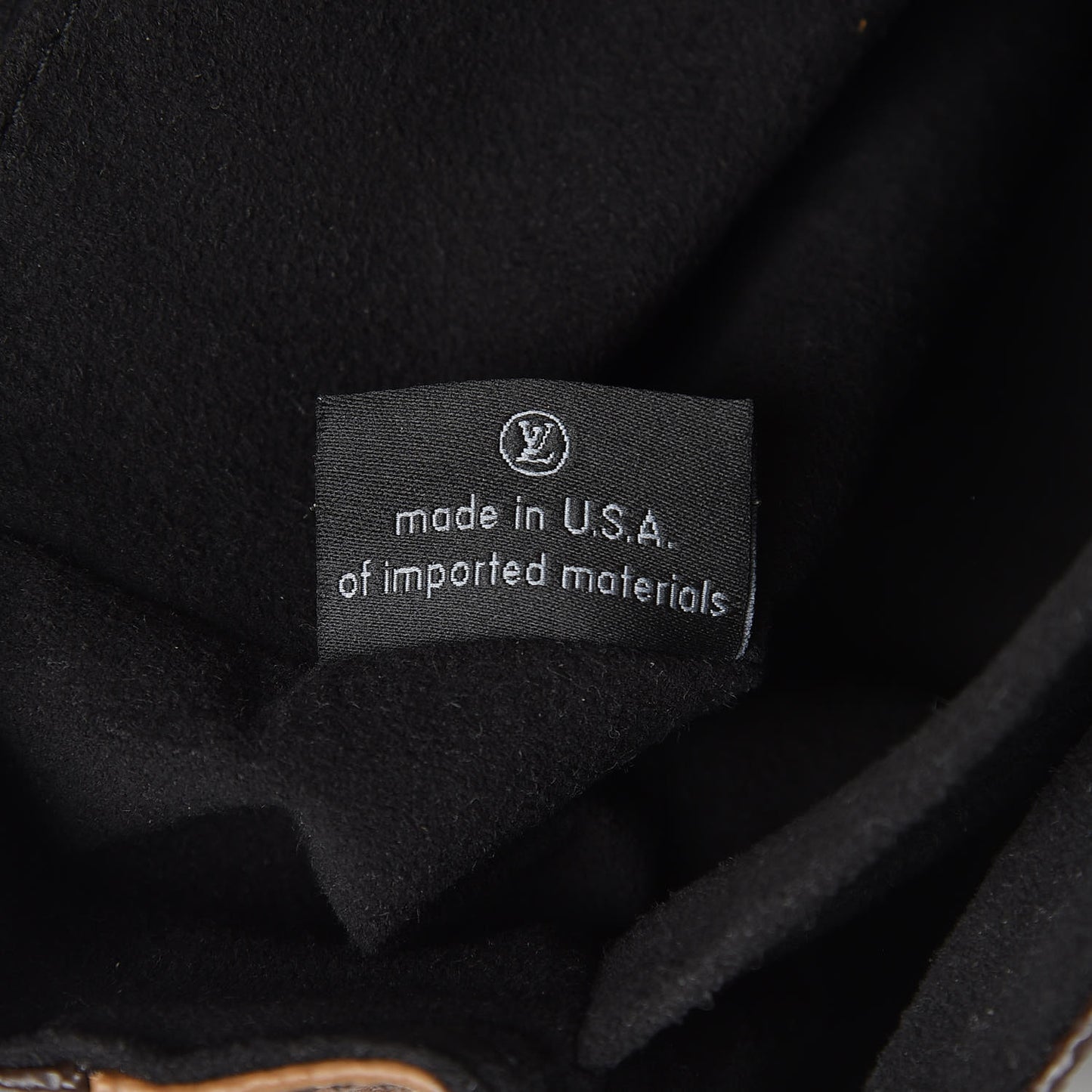 Reverse Monogram Pochette Metis