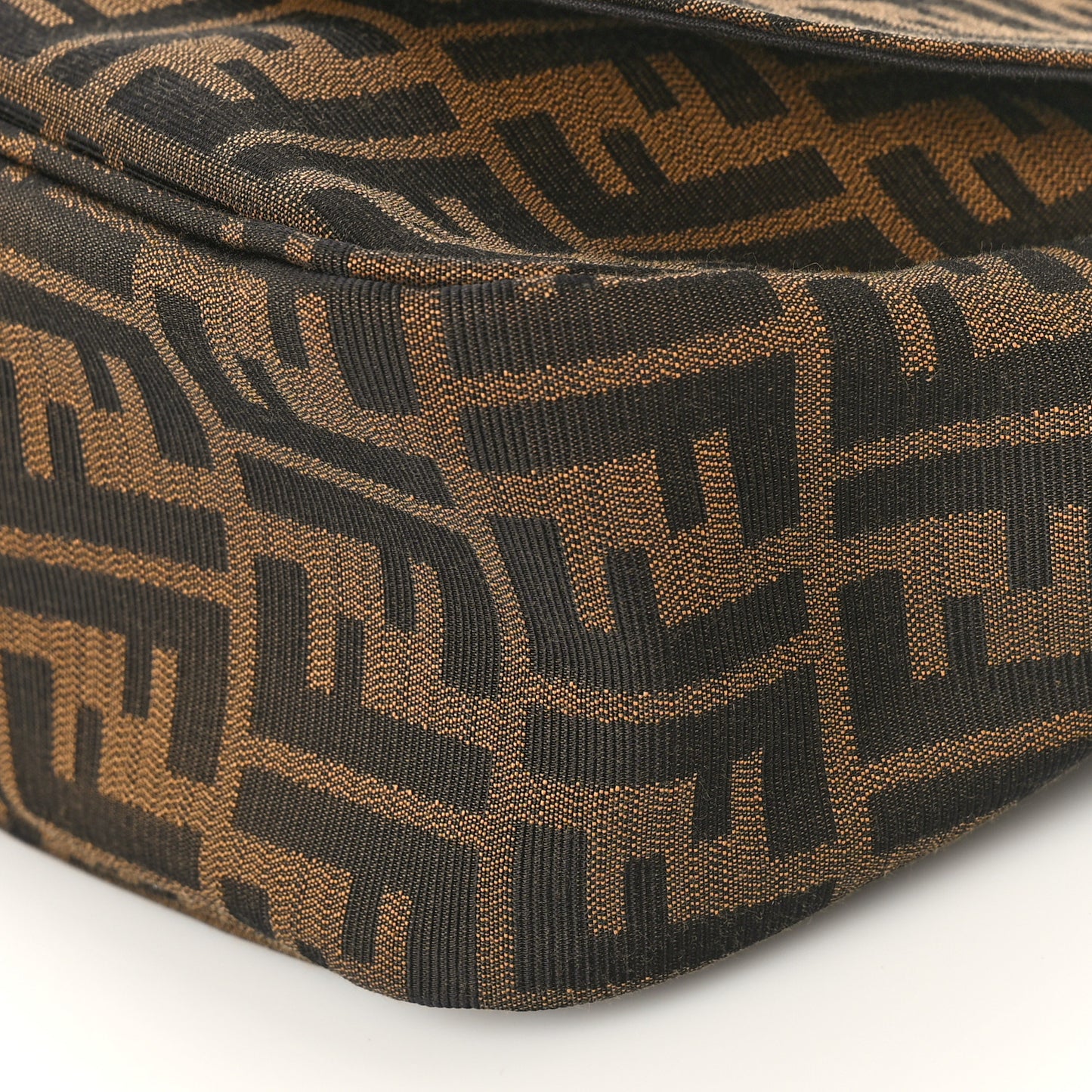 Zucca Vitello Artic Small Messenger Bag Tobacco Castagna