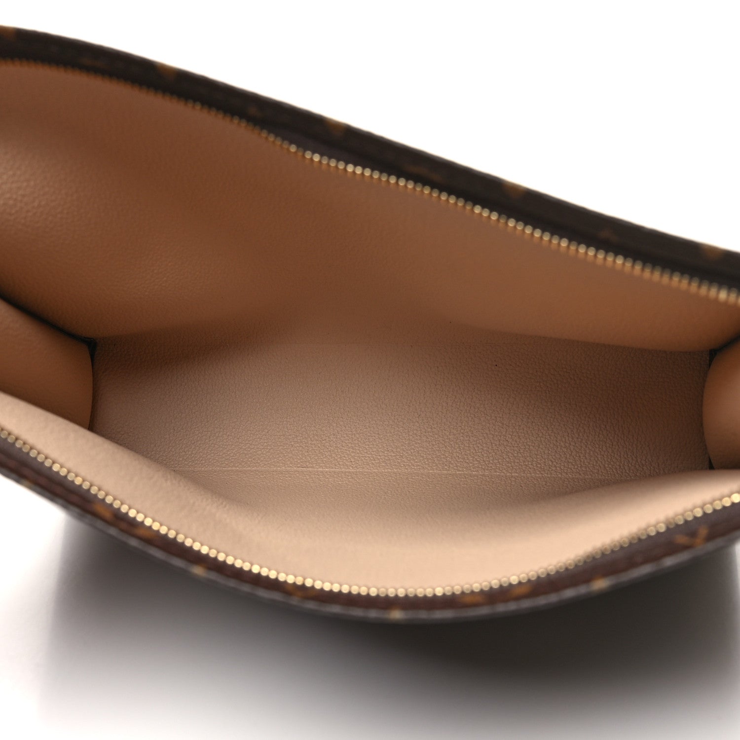 Louis Vuitton Monogram Toiletry Pouch 26 5 of 10