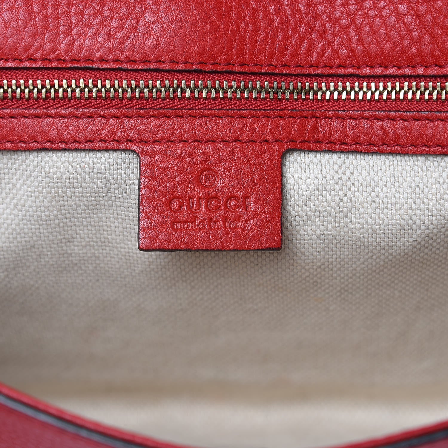 Gucci Pebbled Calfskin Medium Soho Clutch Red 6 of 13