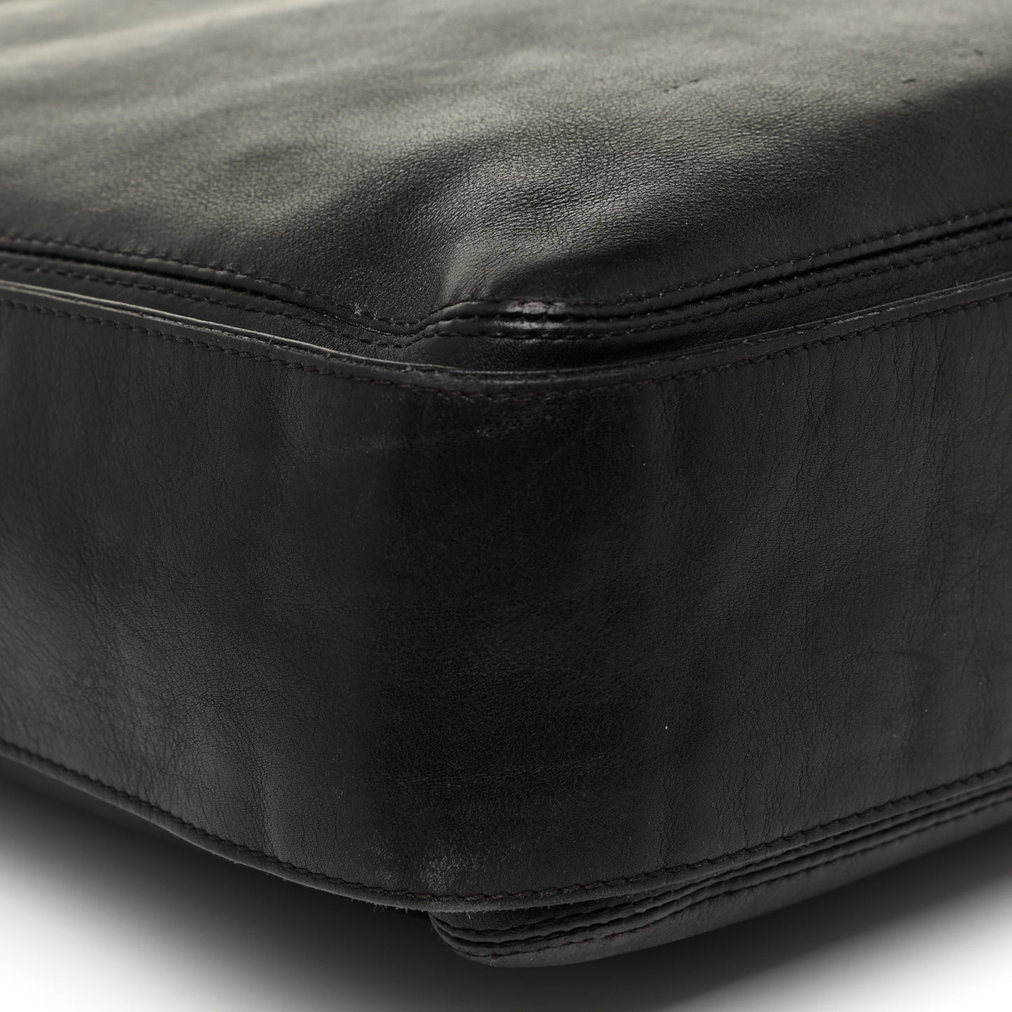 Lambskin Messenger Black