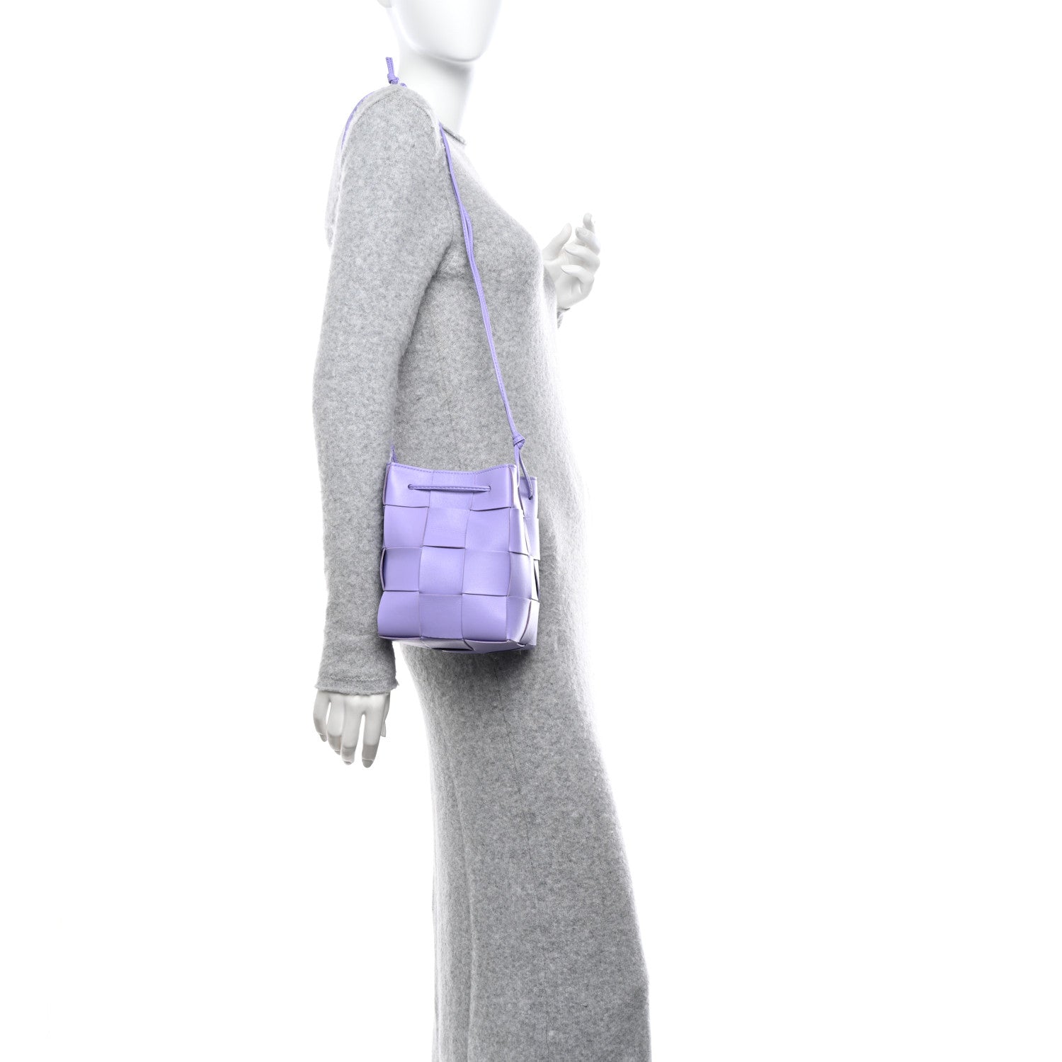 Bottega Veneta Nappa Maxi Intrecciato Small Cassette Bucket Bag Wisteria 2 of 9