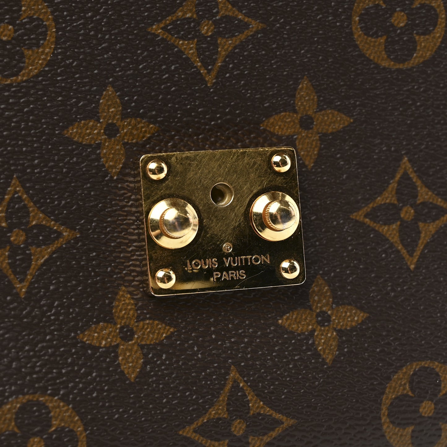 Reverse Monogram Pochette Metis