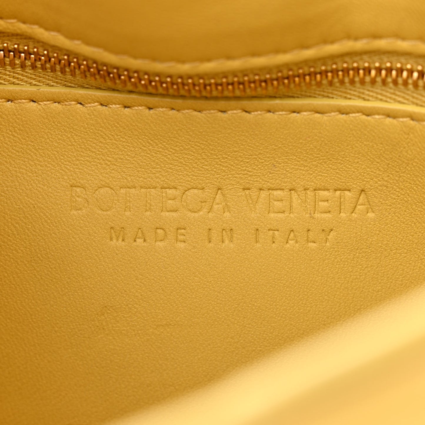 Lambskin Maxi Intrecciato Padded Chain Cassette Crossbody Bag Corn