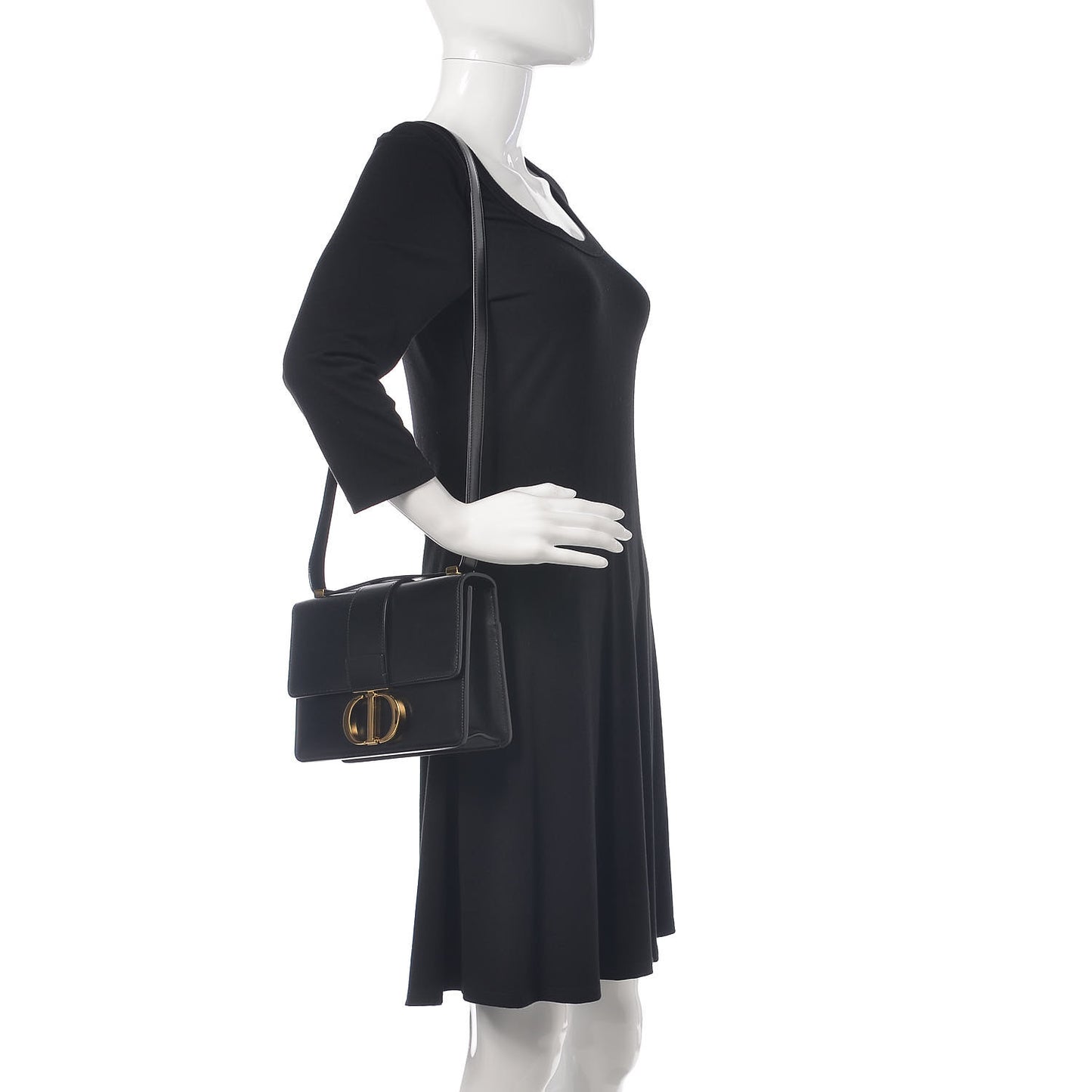 Smooth Calfskin 30 Montaigne Flap Bag Black