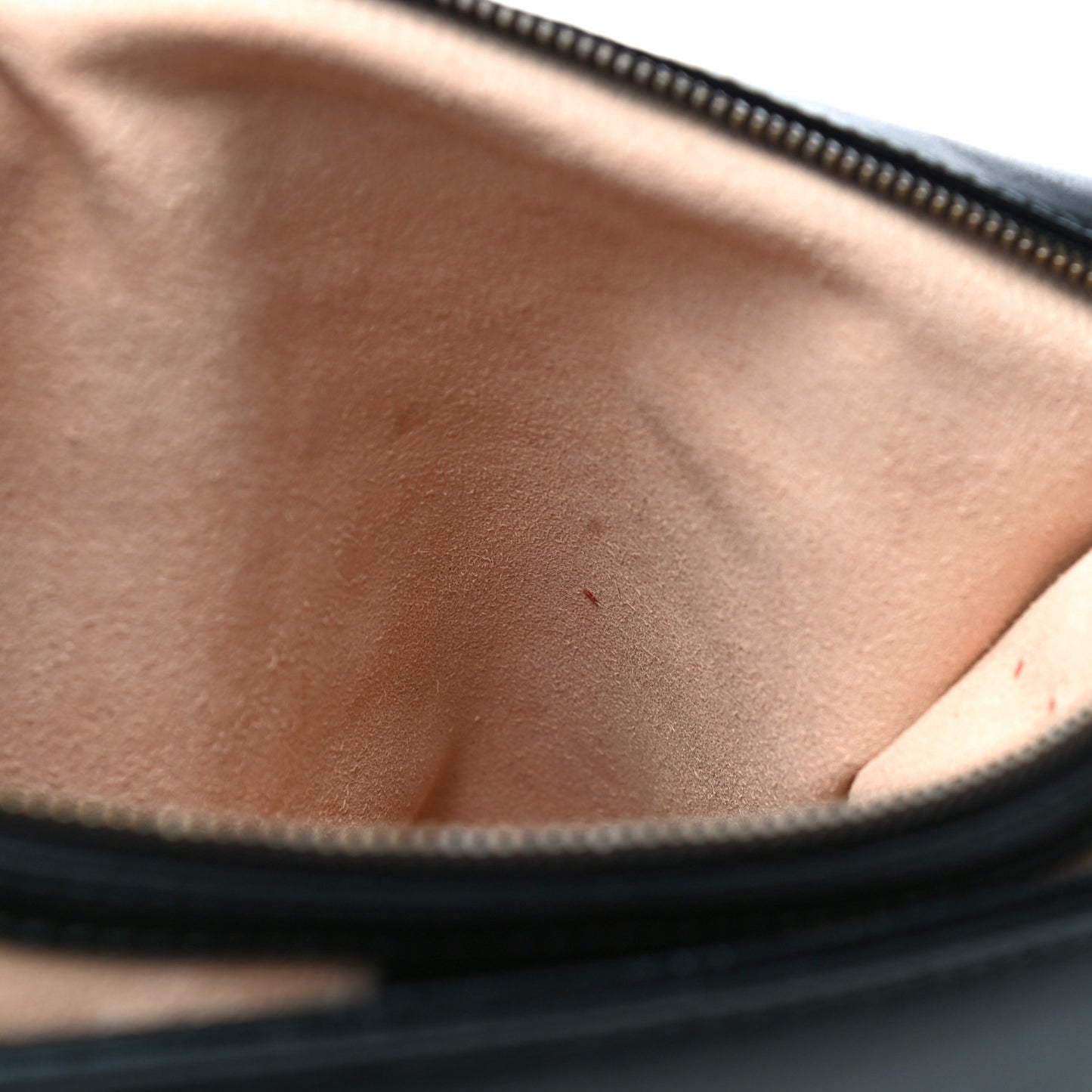Calfskin Matelasse Large GG Marmont Shoulder Bag Black