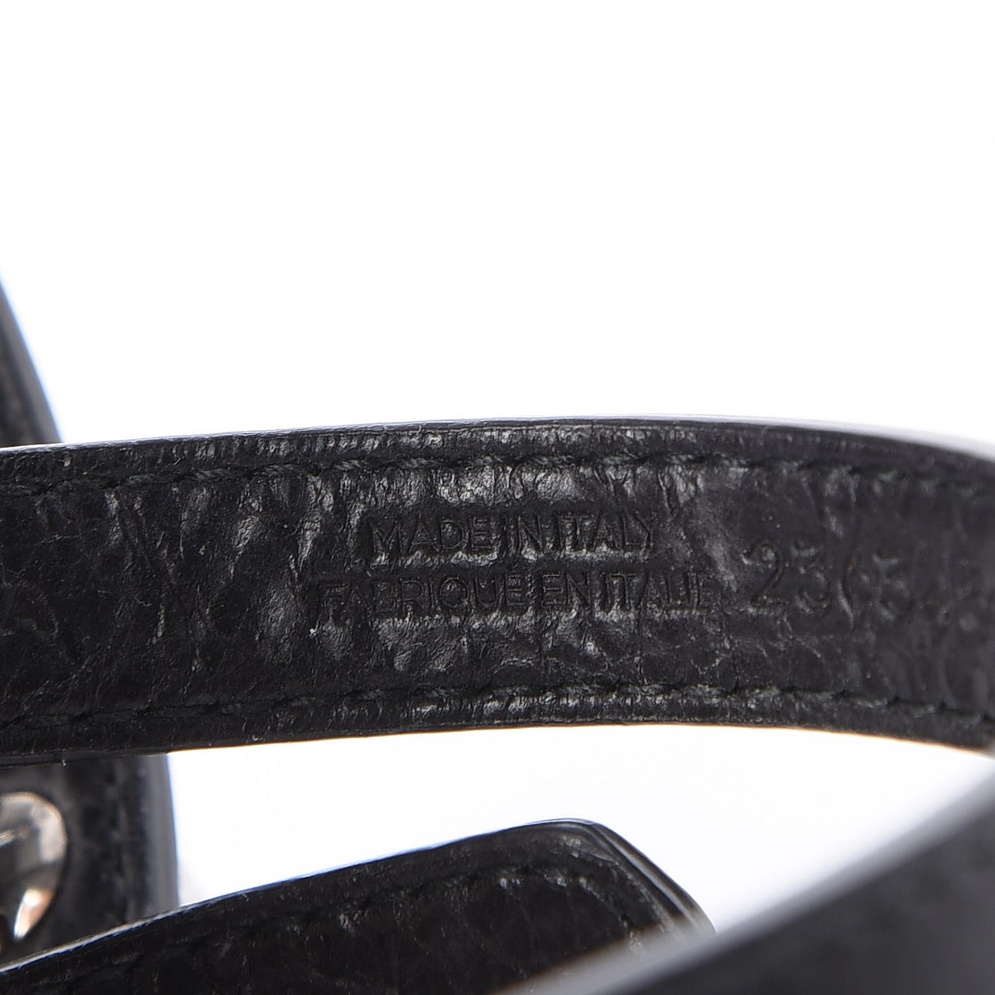 Agneau Giant Silver Hardware Triple Tour M Bracelet Black