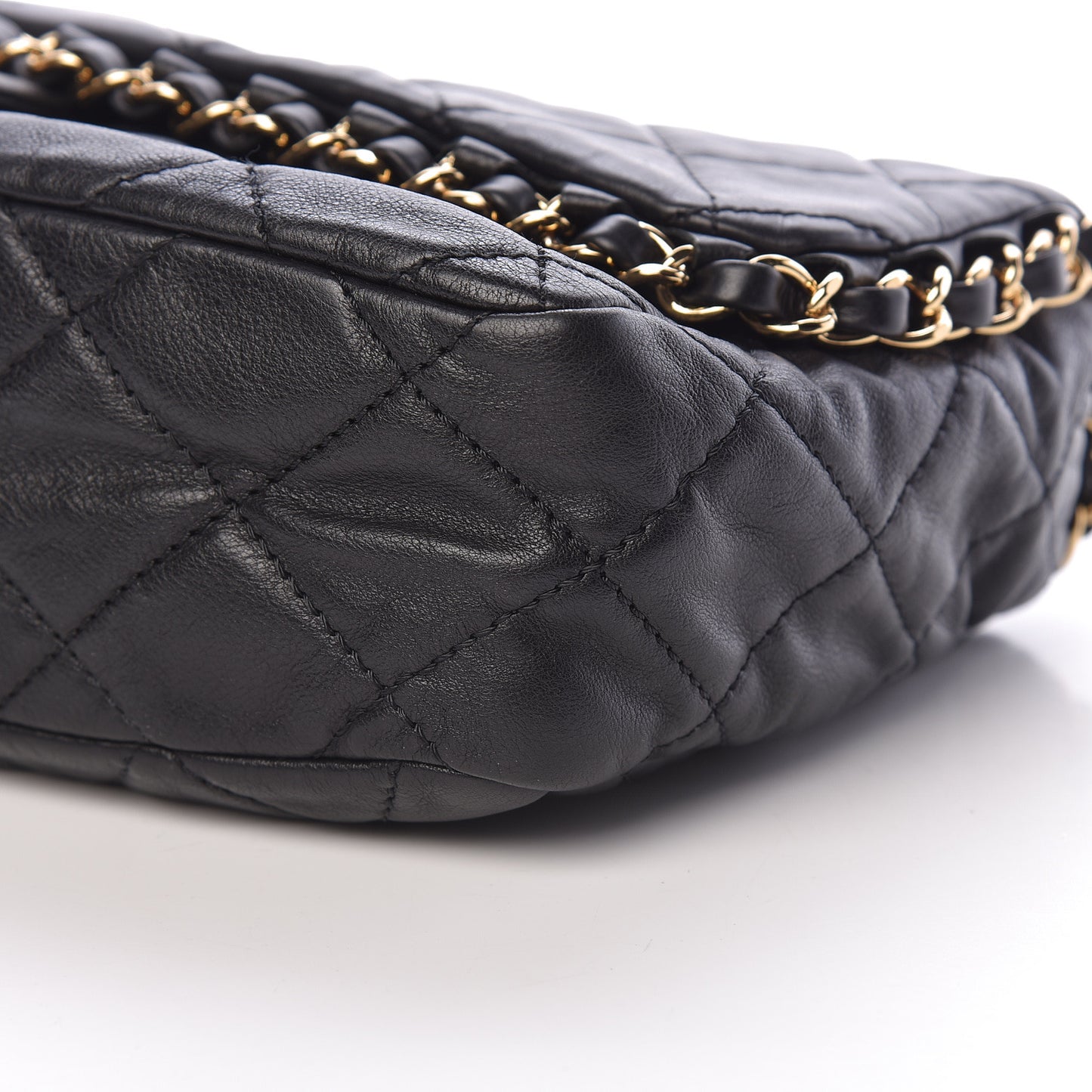 Calfskin Quilted Medium Chain Me Flap Black