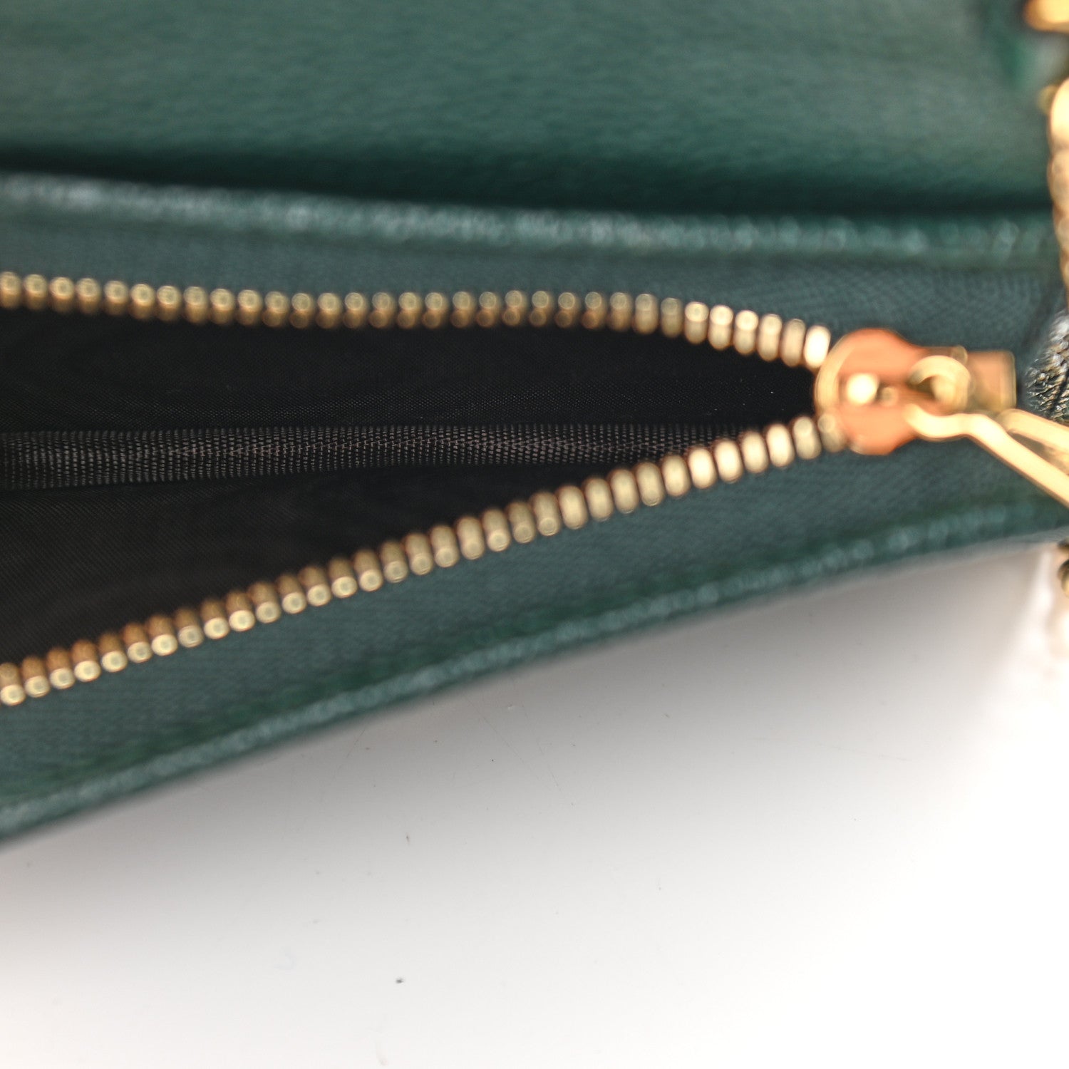 Gucci Grainy Calfskin Zumi Chain Card Case Wallet Vintage Green 5 of 9