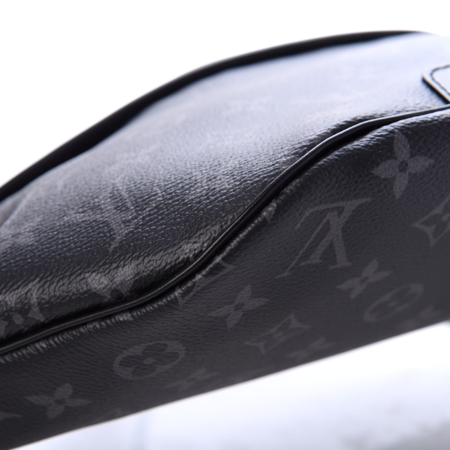 Louis Vuitton Monogram Eclipse Discovery Bumbag 6 of 8