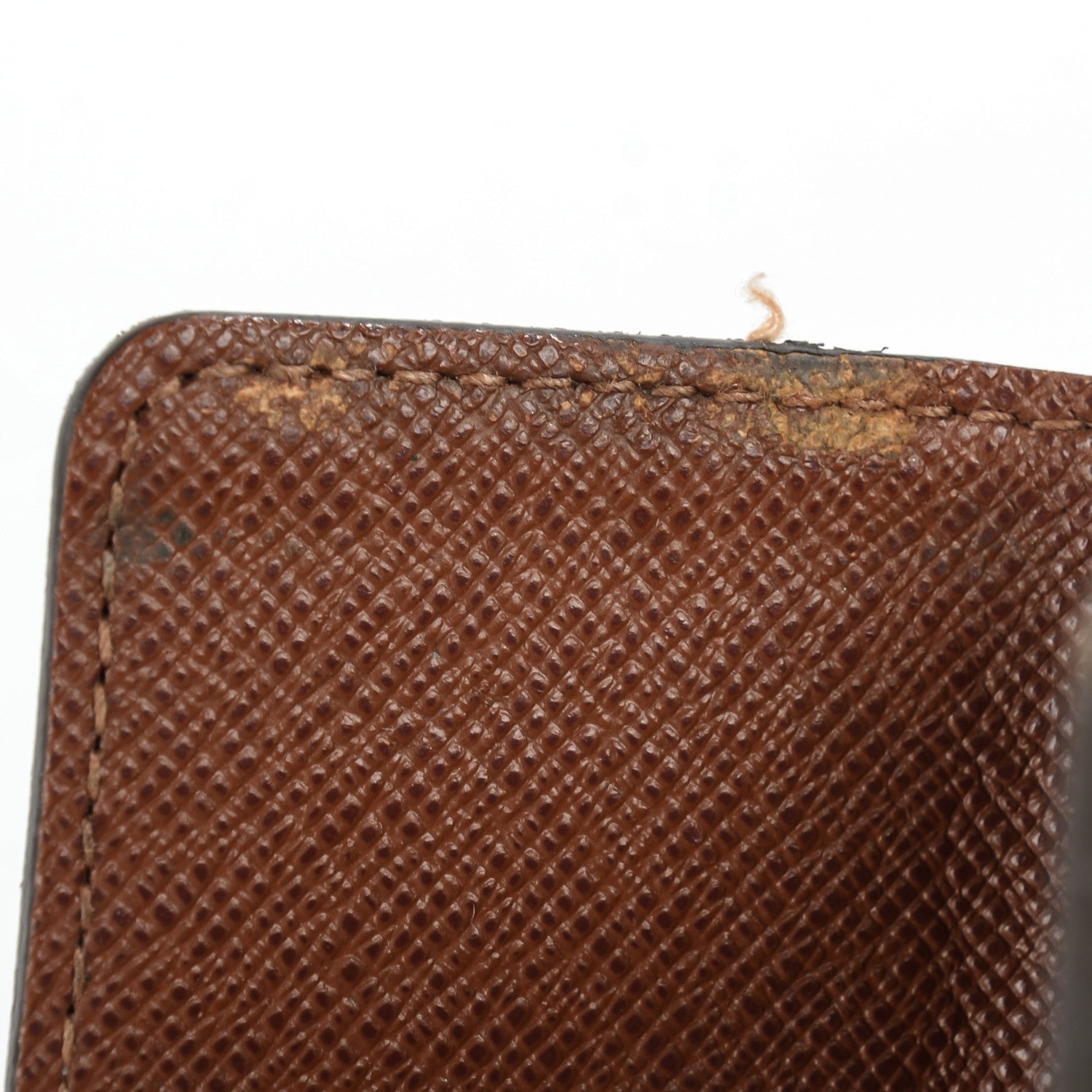 Louis Vuitton Monogram 4 Key Multicles Holder 2 of 10