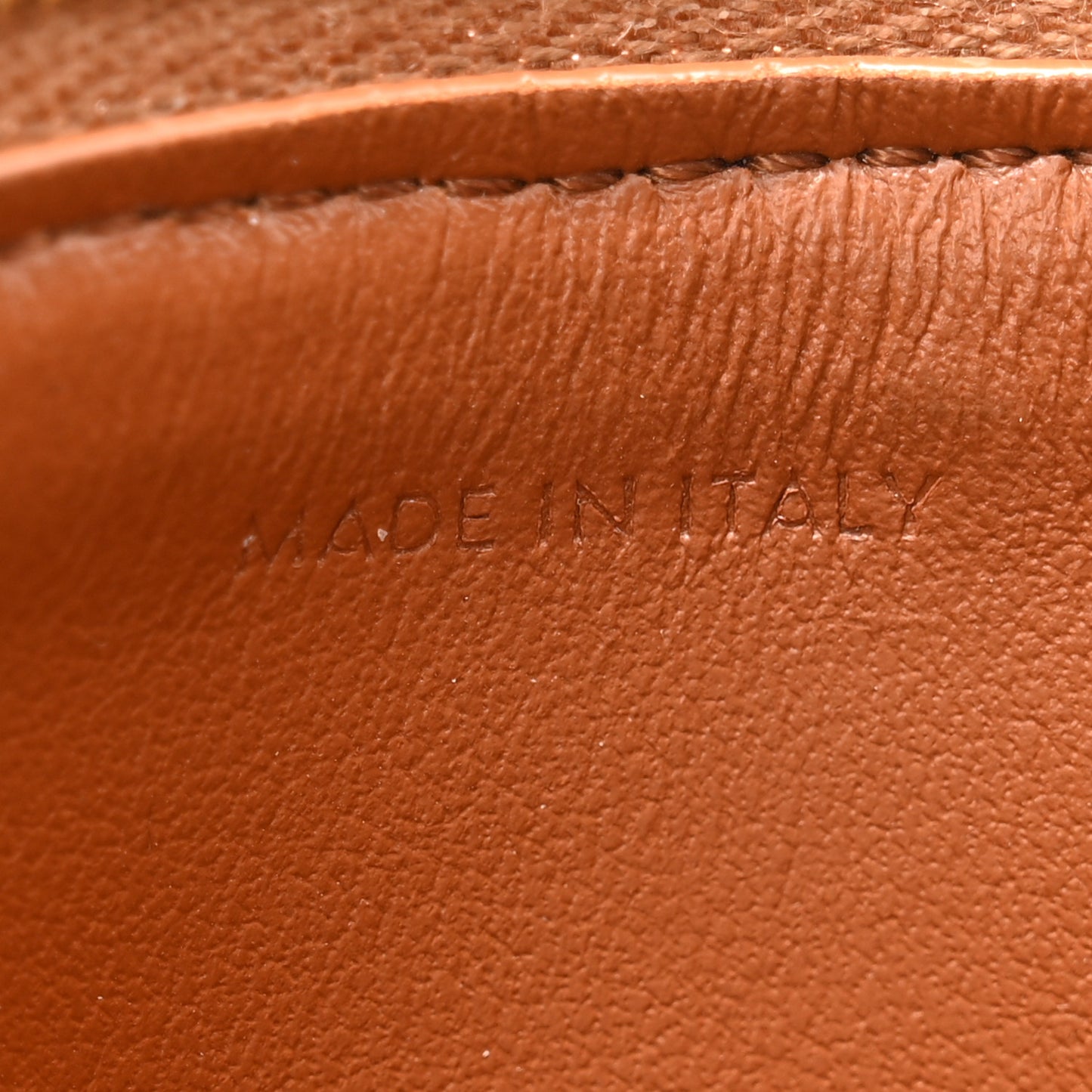 Smooth Calfskin Cuir Triomphe Coin and Card Pouch With Hook Tan