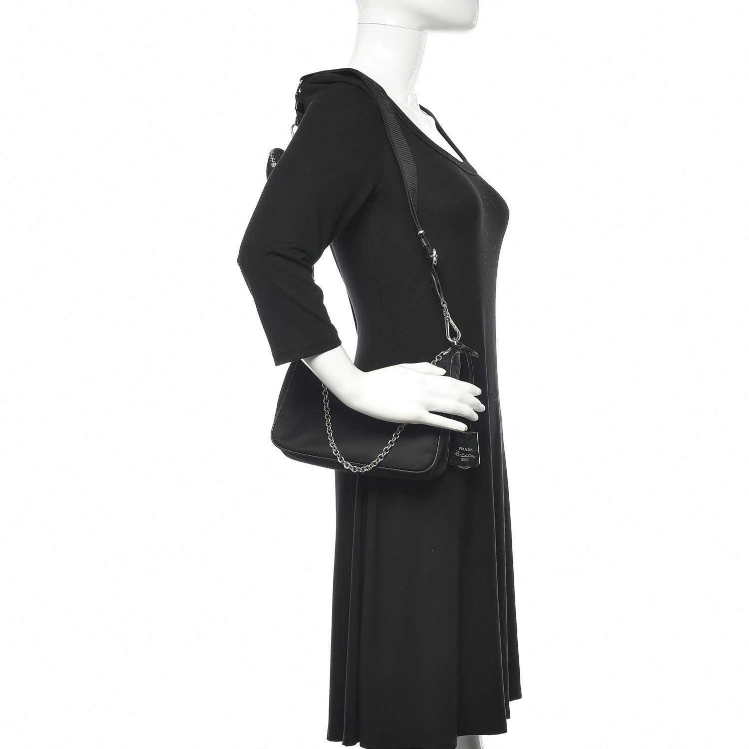 Prada Nylon Re-Edition 2005 Shoulder Bag Black 2 of 9