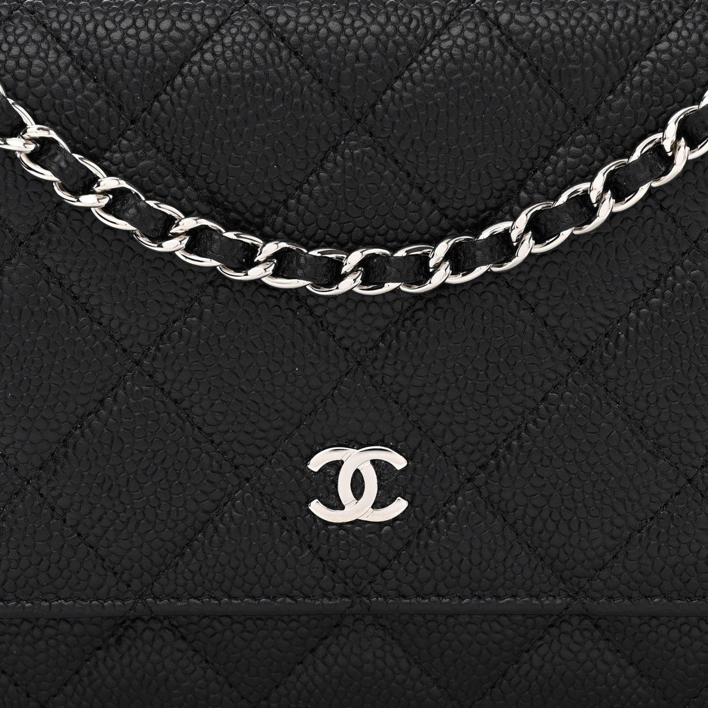 Caviar Quilted Wallet on Chain WOC Black