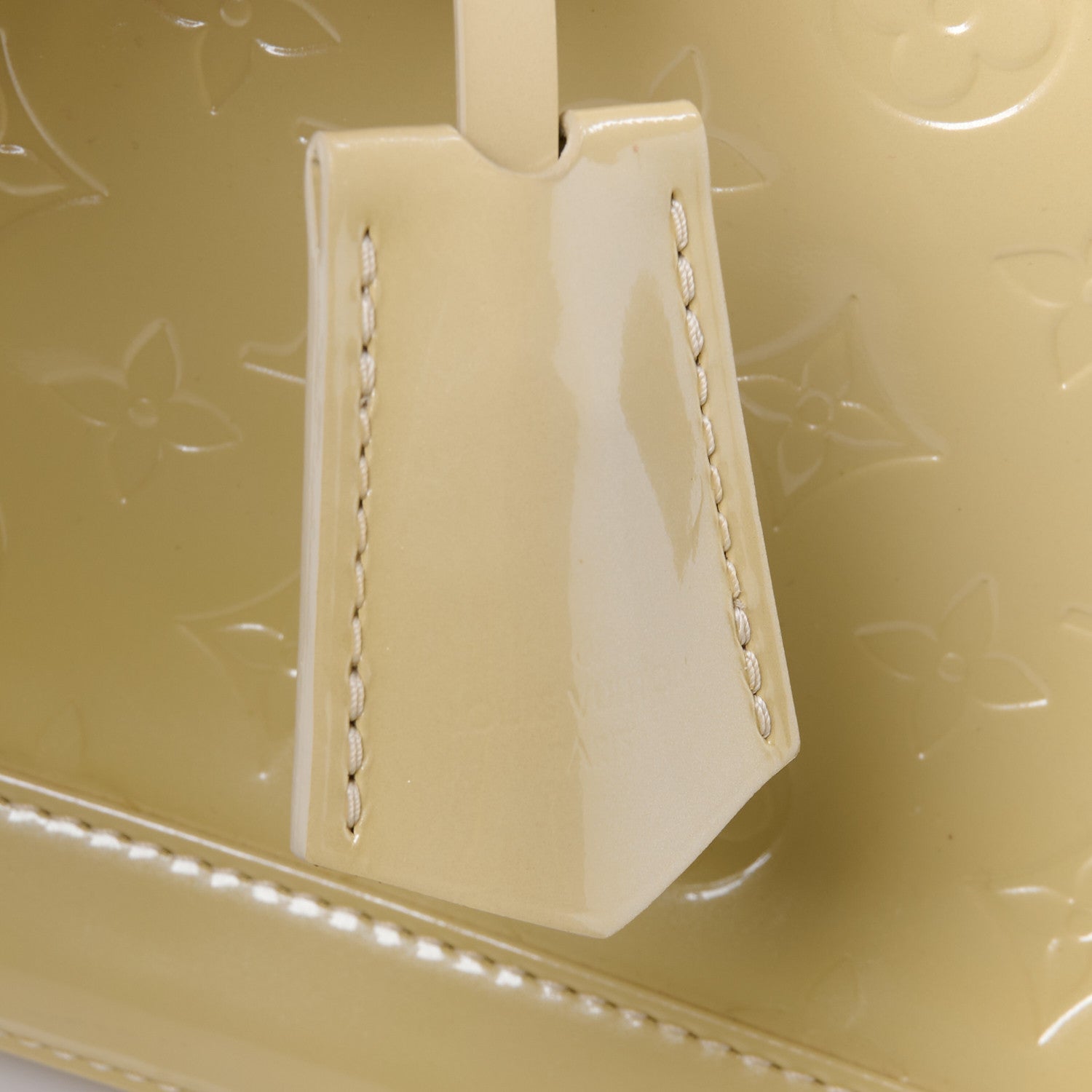 Louis Vuitton Vernis Alma PM Blanc Corail 8 of 12