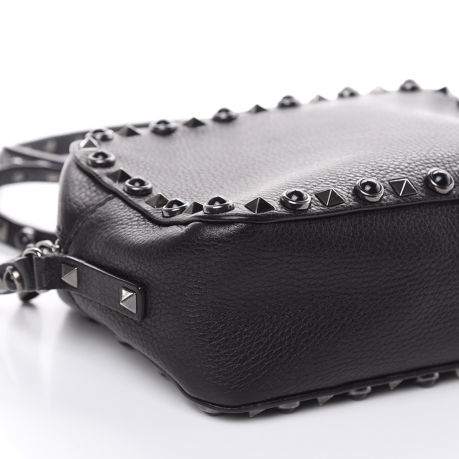 Valentino Garavani Grained Calfskin Onyx Rockstud Rolling Camera Crossbody Bag Black 8 of 10