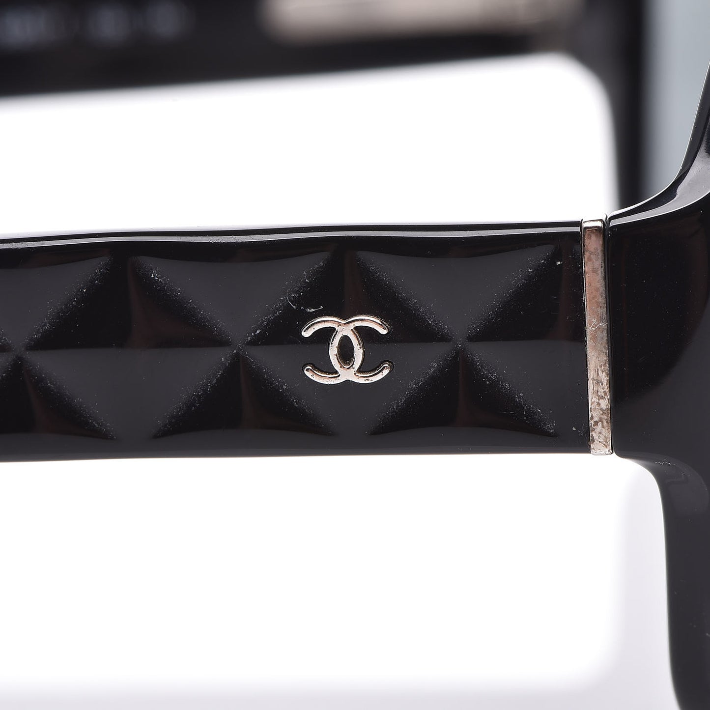 Quilted CC Sunglasses 5124 Black