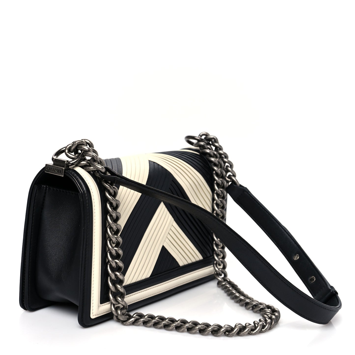 Calfskin Pleated Medium Boy In Rome Flap Black White