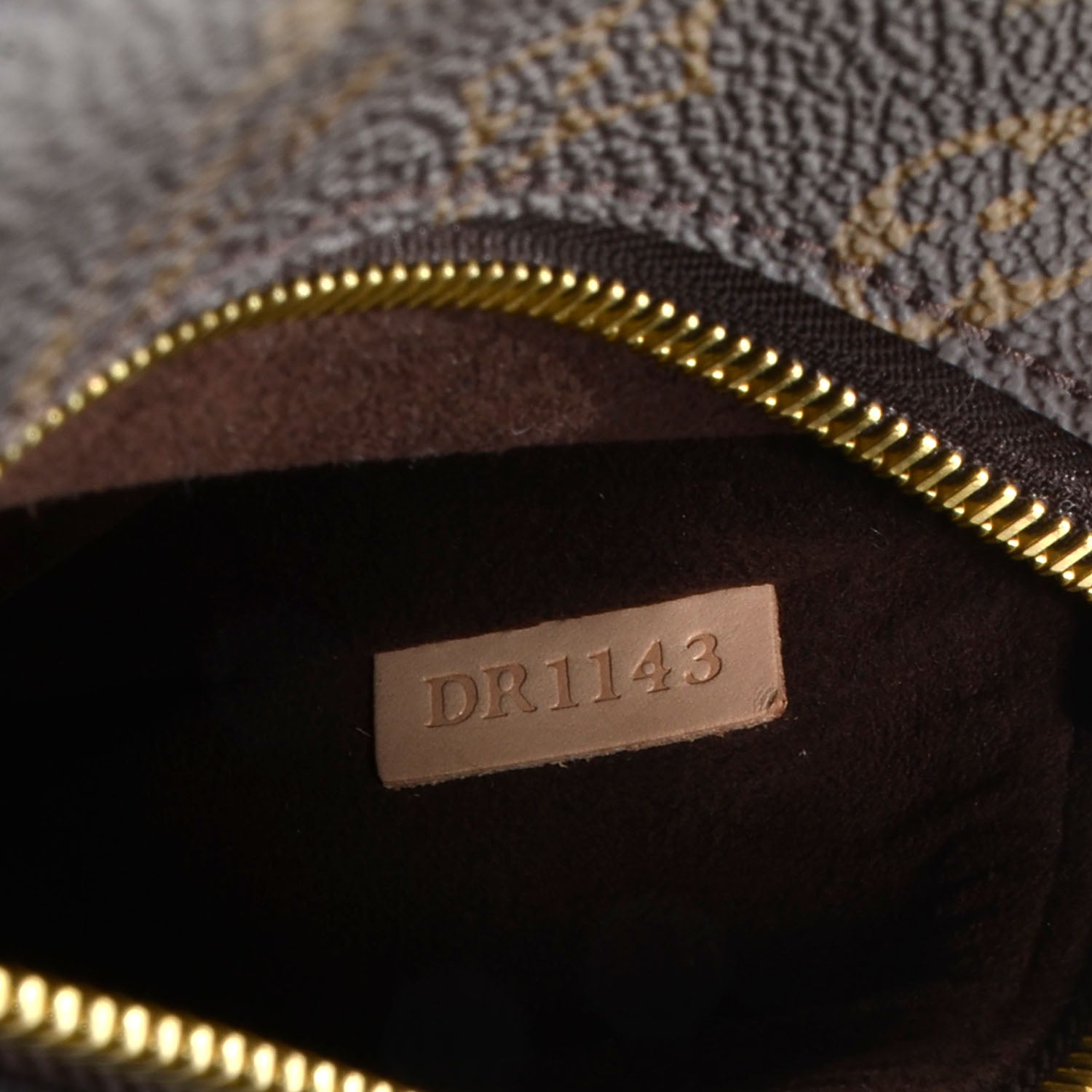 Louis Vuitton Monogram Pochette Metis 7 of 8