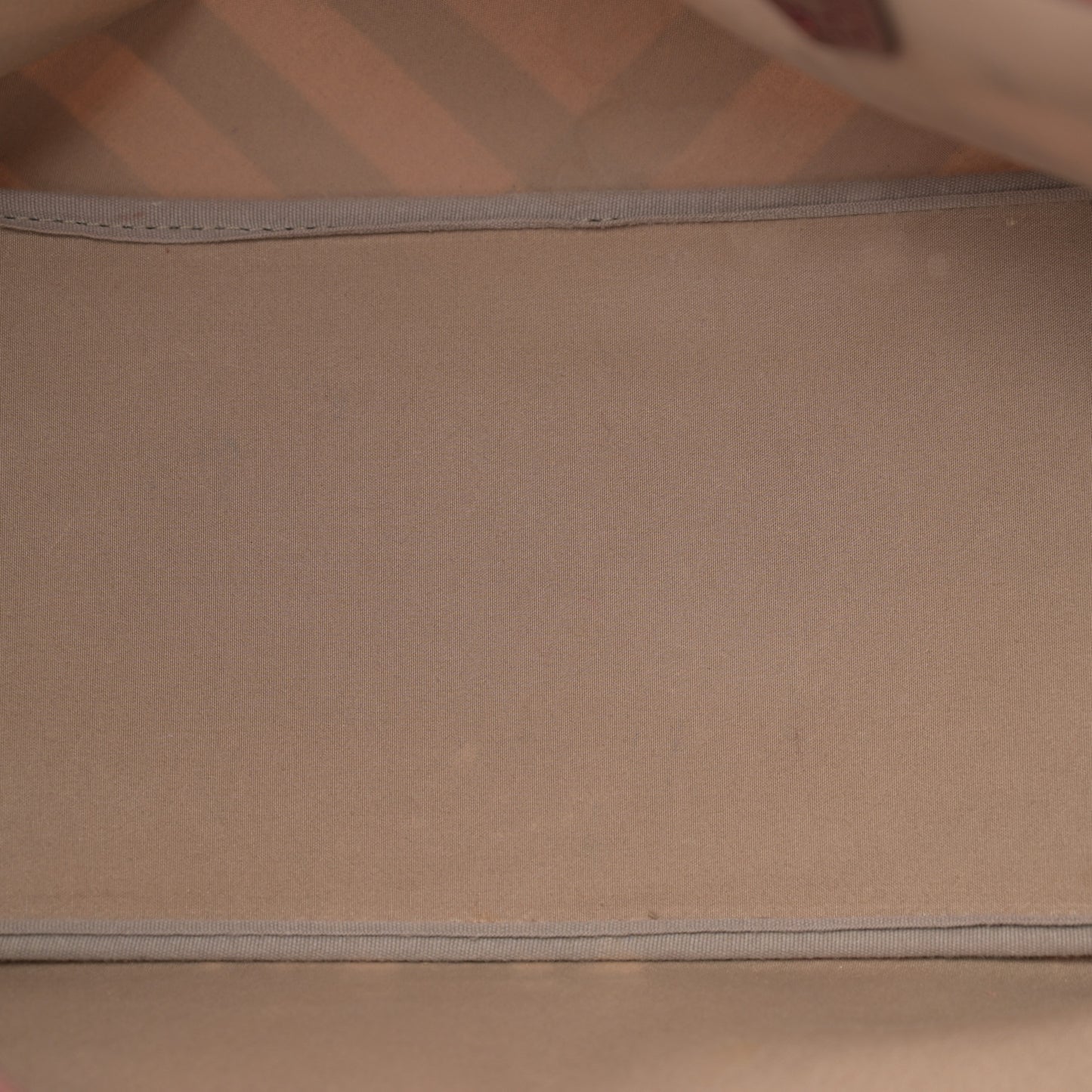 Nova Check Small Nickie Tote Raspberry