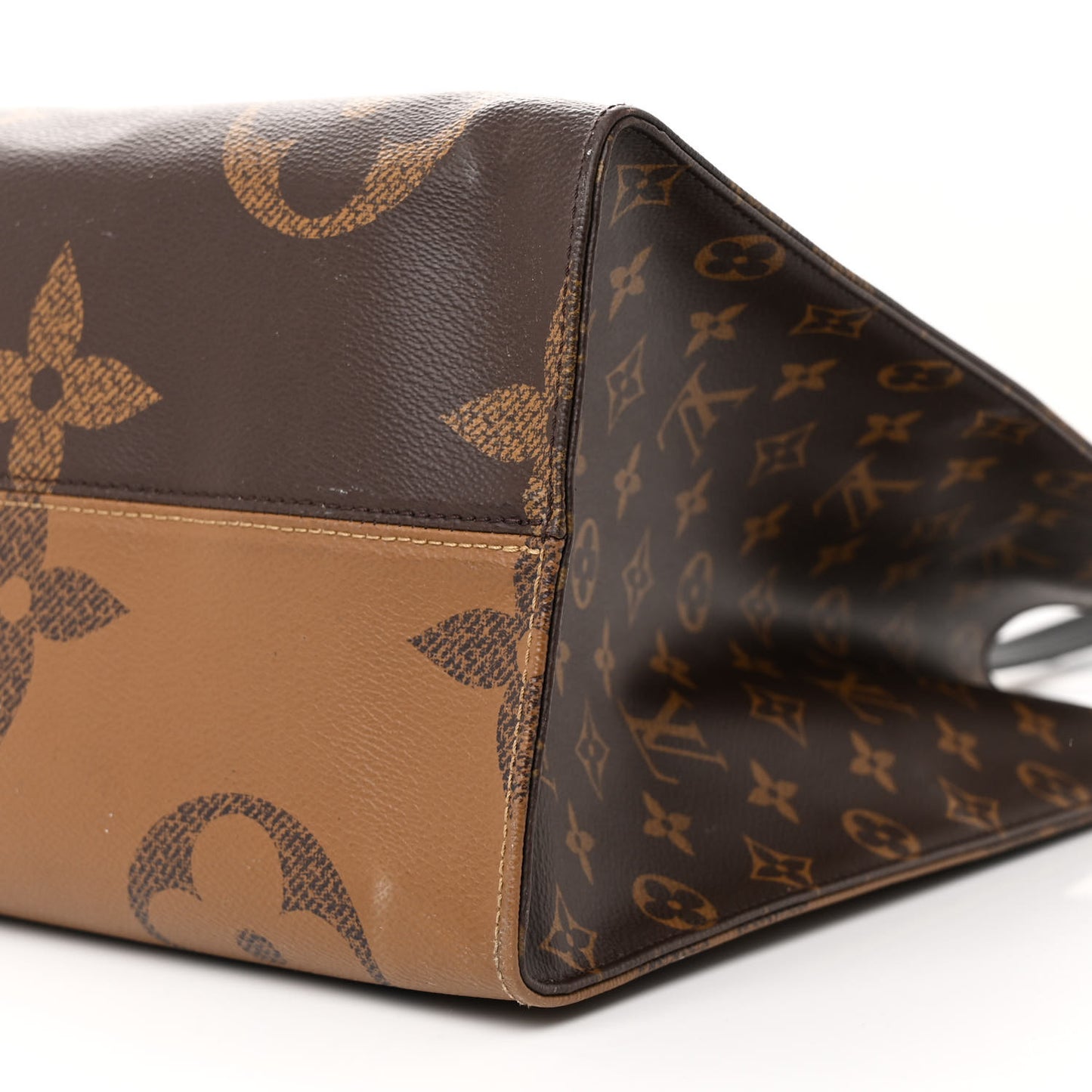 Reverse Monogram Giant Onthego GM