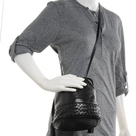 Bottega Veneta Vintage Leather Drawstring Shoulder Bag Black 2 of 8