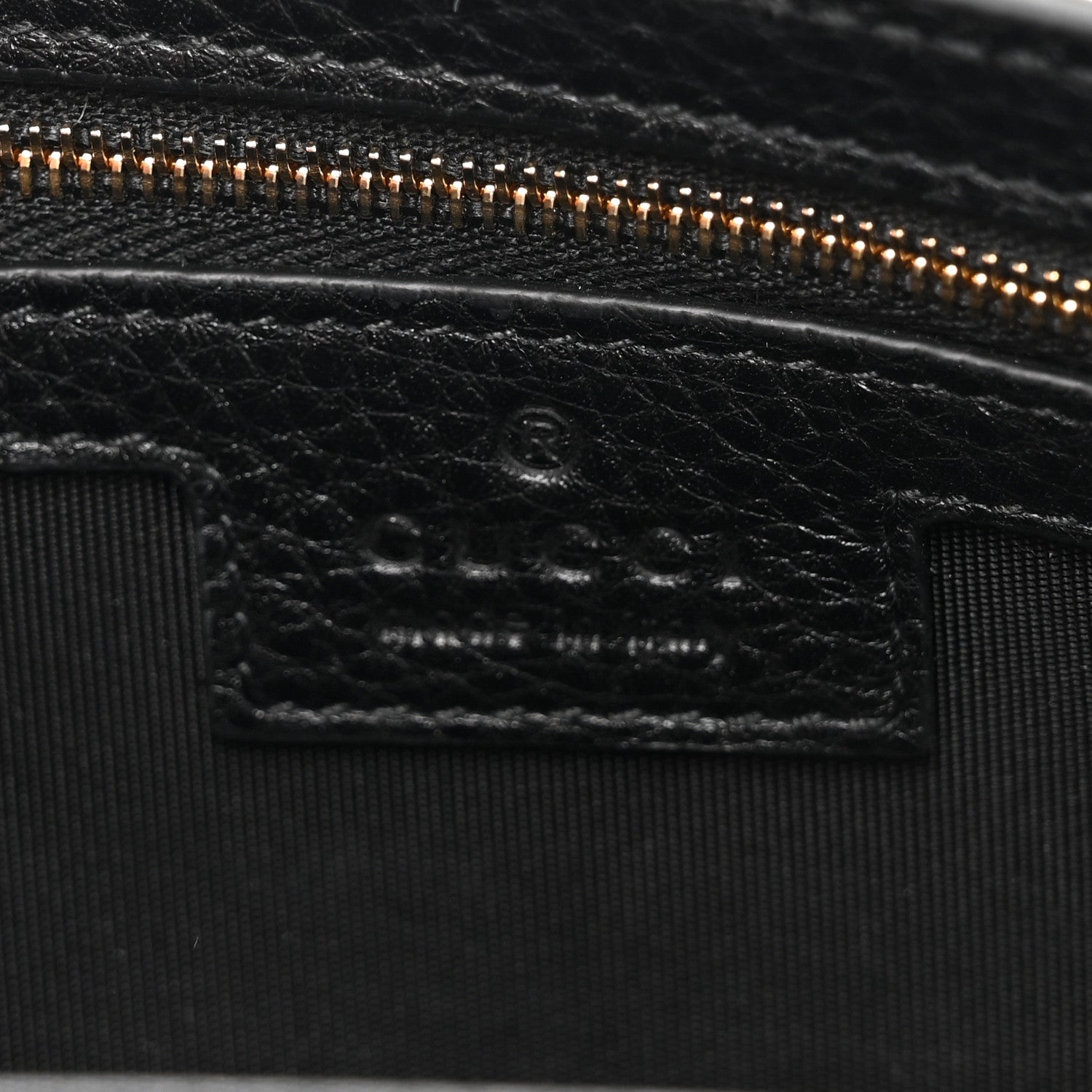 Gucci GG Grainy Calfskin Emblem Wallet On Chain Black 6 of 11