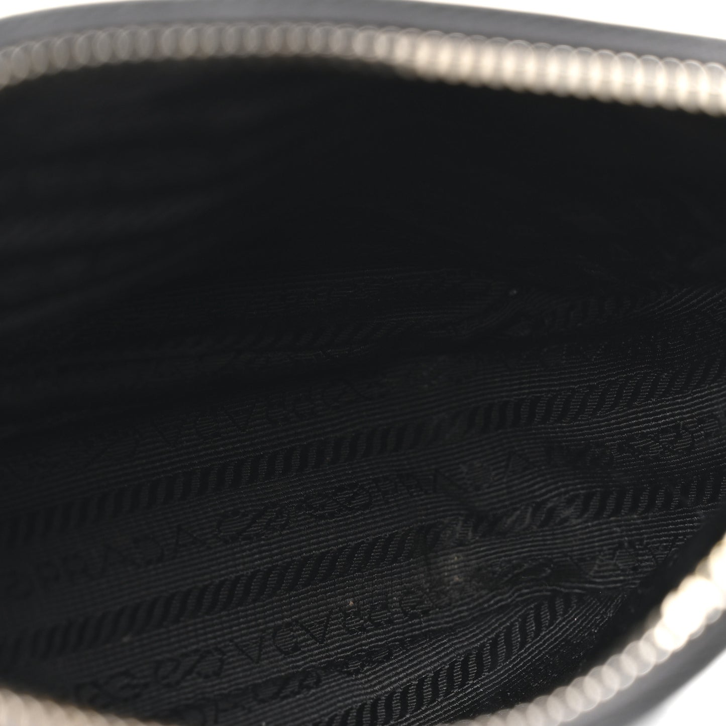 Saffiano Lux Re-Edition 2005 Shoulder Bag Black