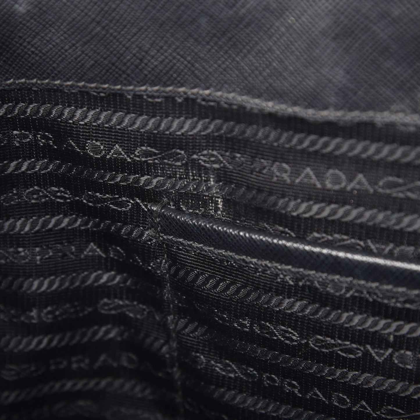 Saffiano Large Galleria Double Zip Tote Black