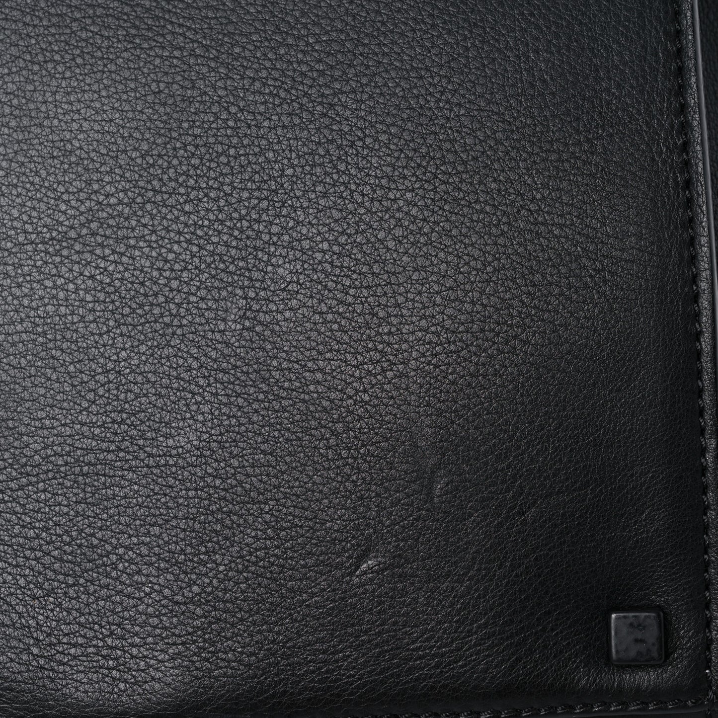 Grained Calfskin Medium Phantom Luggage Black