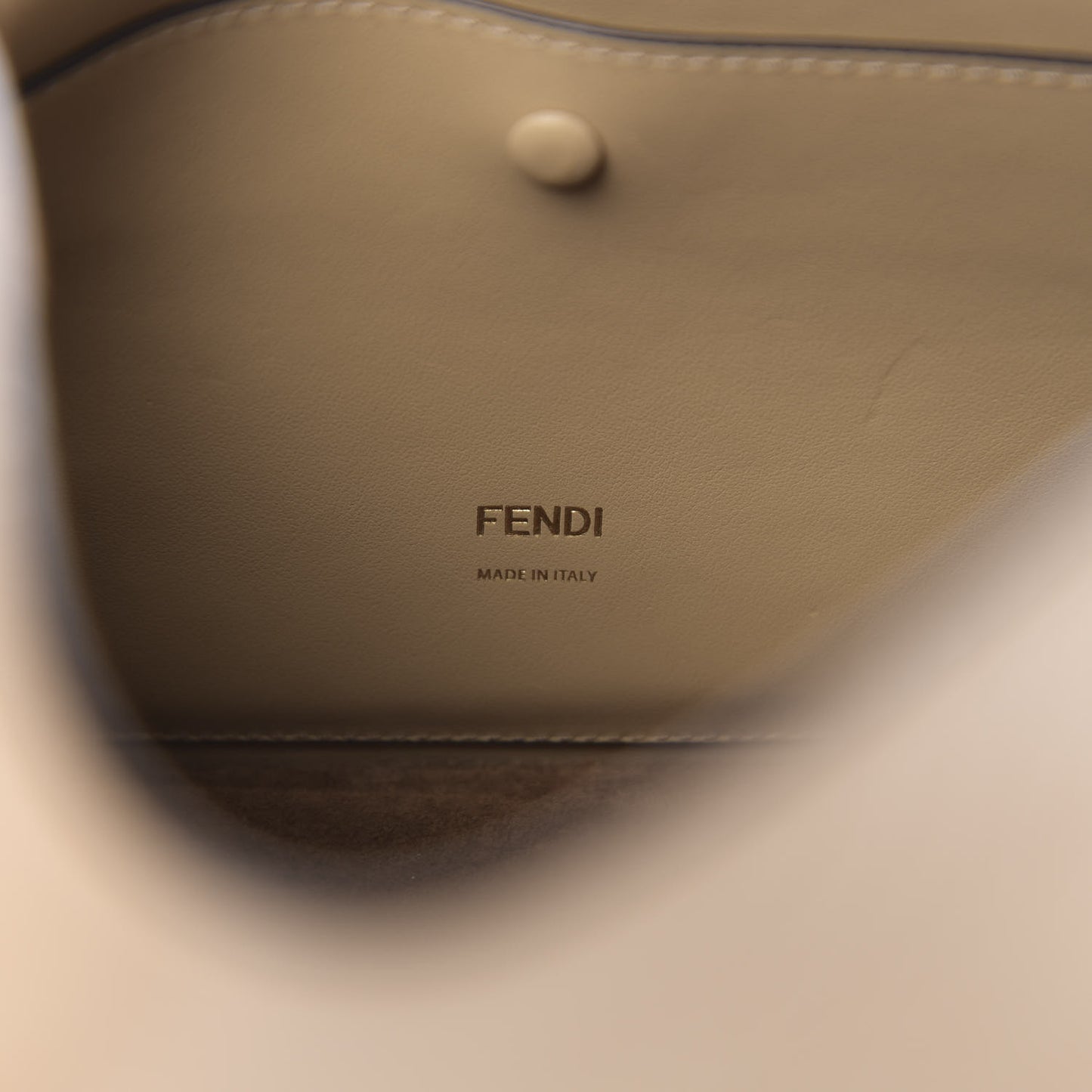 Agnello Old Shine F is Fendi Kan U Shoulder Bag Amido