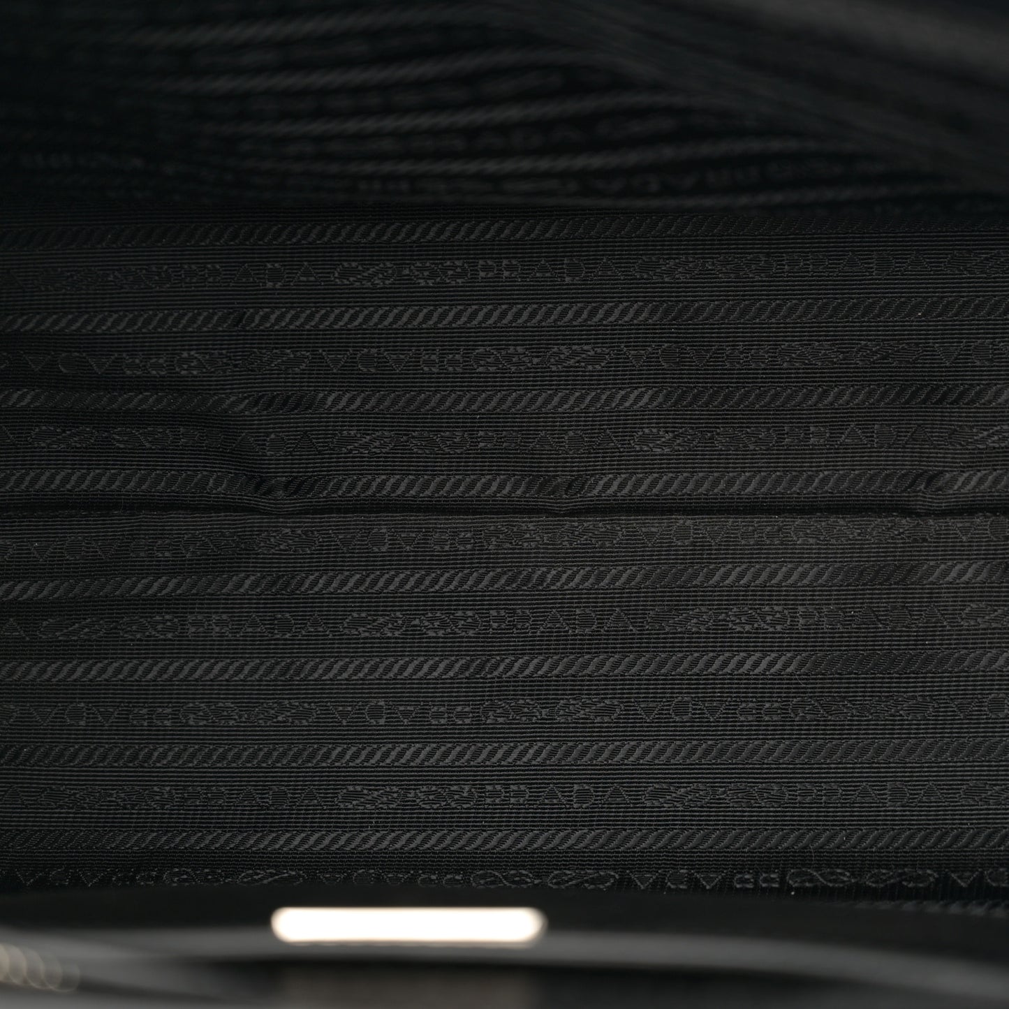 Saffiano Cuir Medium Tote Black