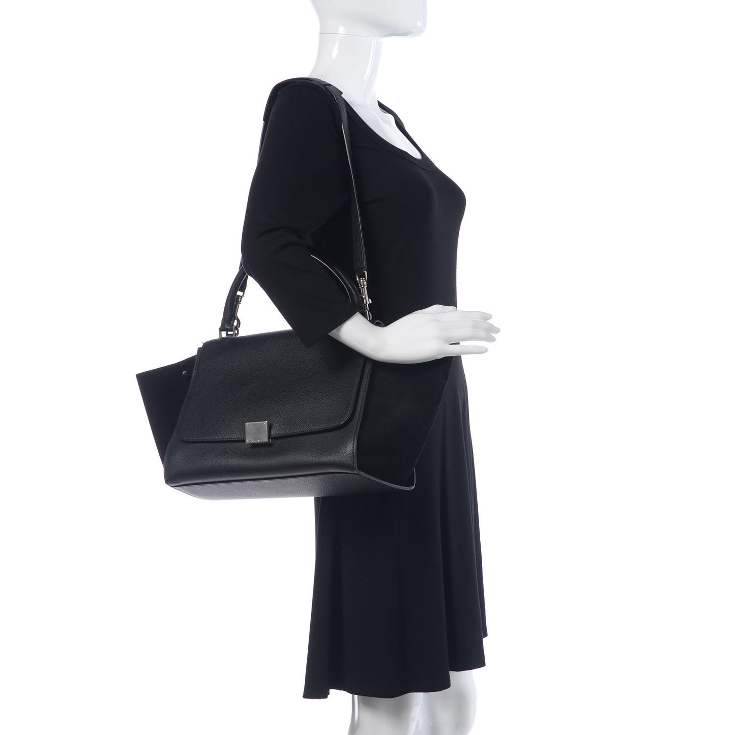 Drummed Calfskin Suede Medium Trapeze Black