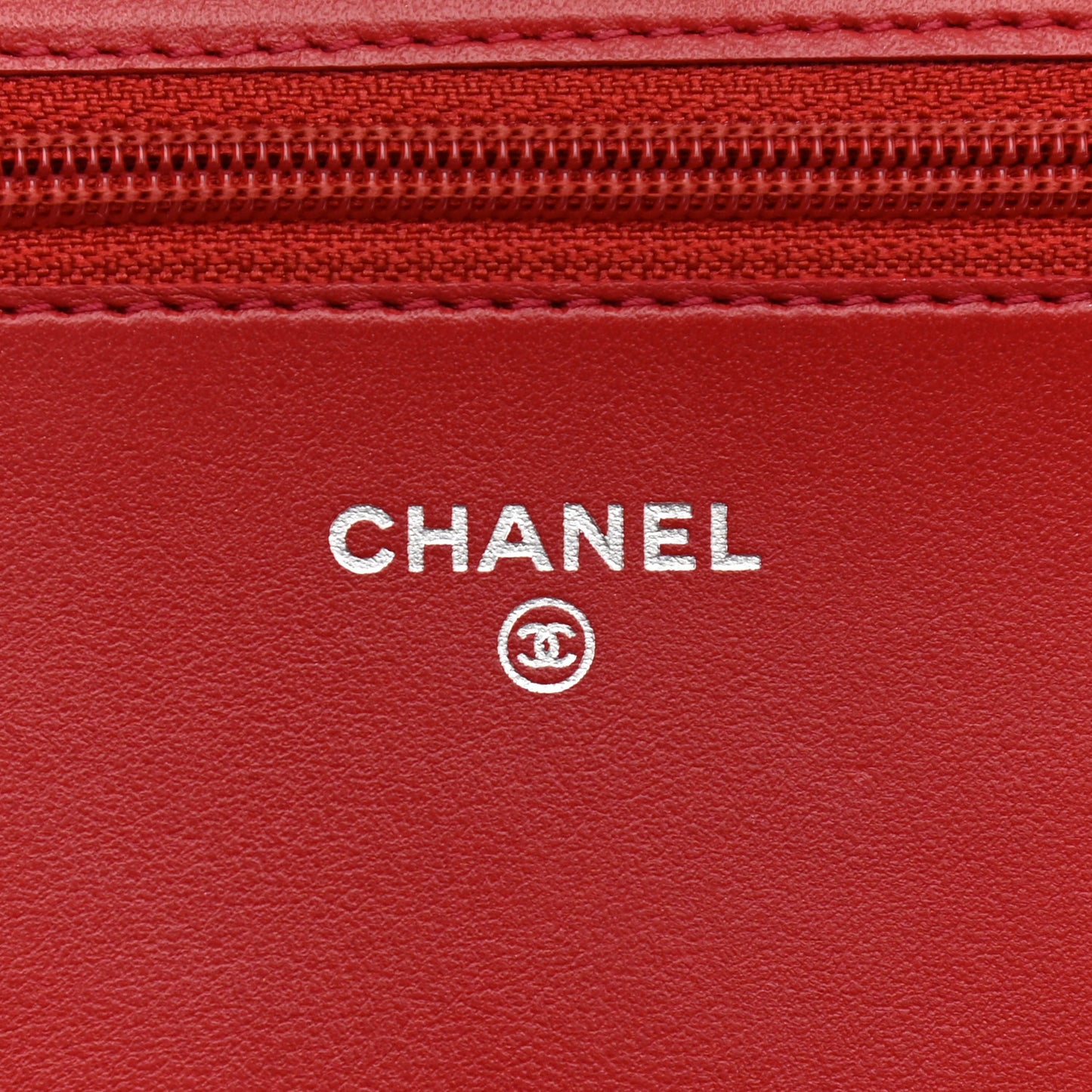 Caviar Quilted Boy Wallet On Chain WOC Red