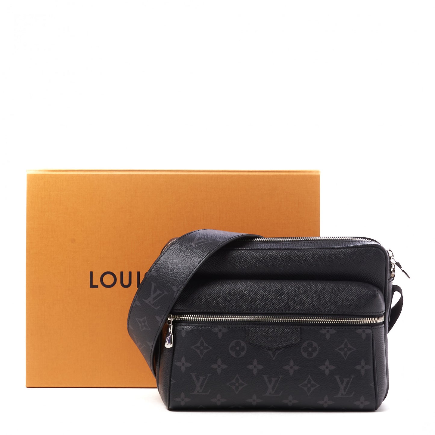 Taiga Monogram Eclipse Outdoor Messenger Black