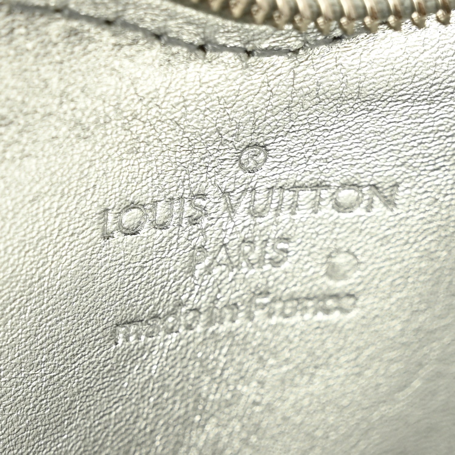 Louis Vuitton Monogram Miroir Heart Coin Purse Silver 5 of 5