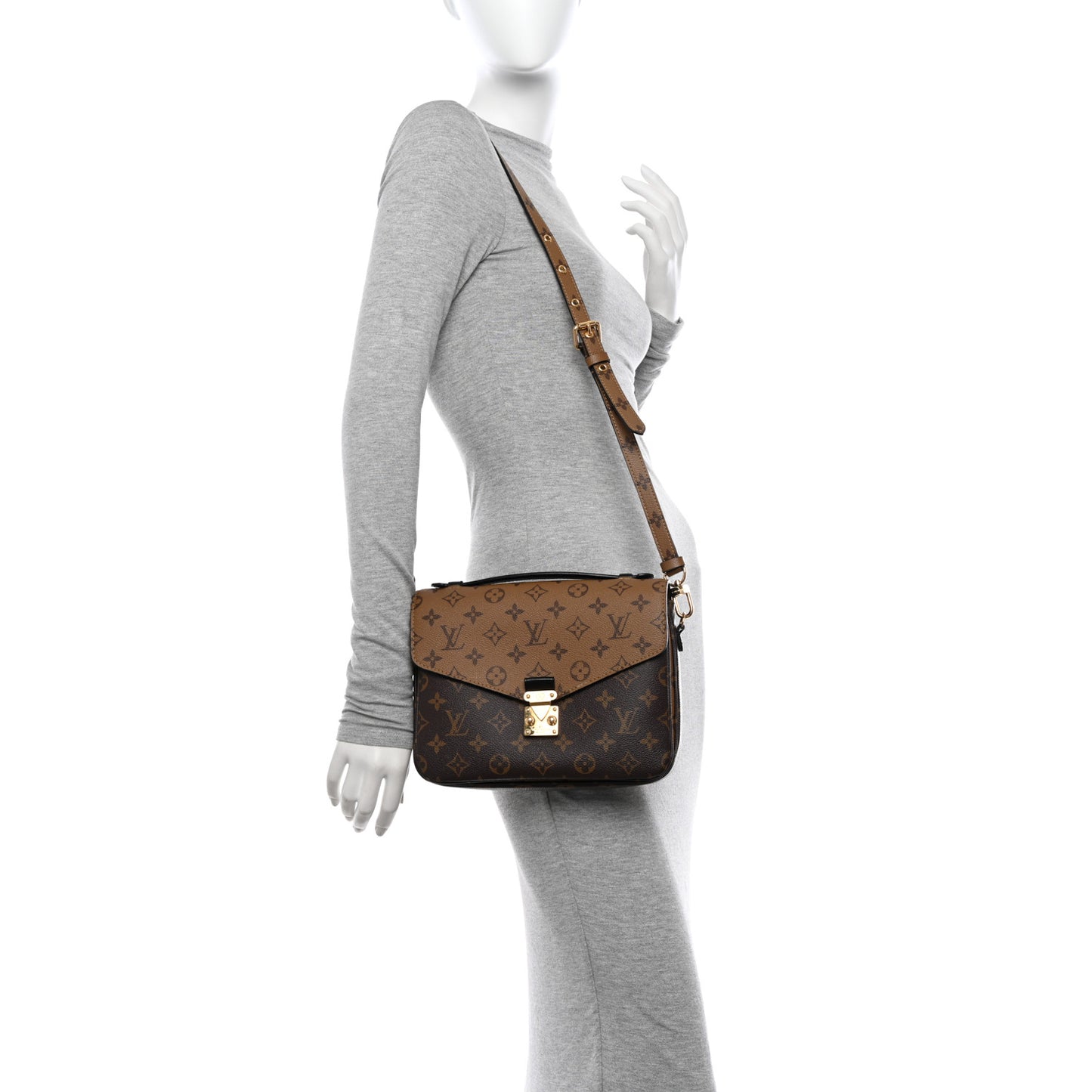 Reverse Monogram Pochette Metis